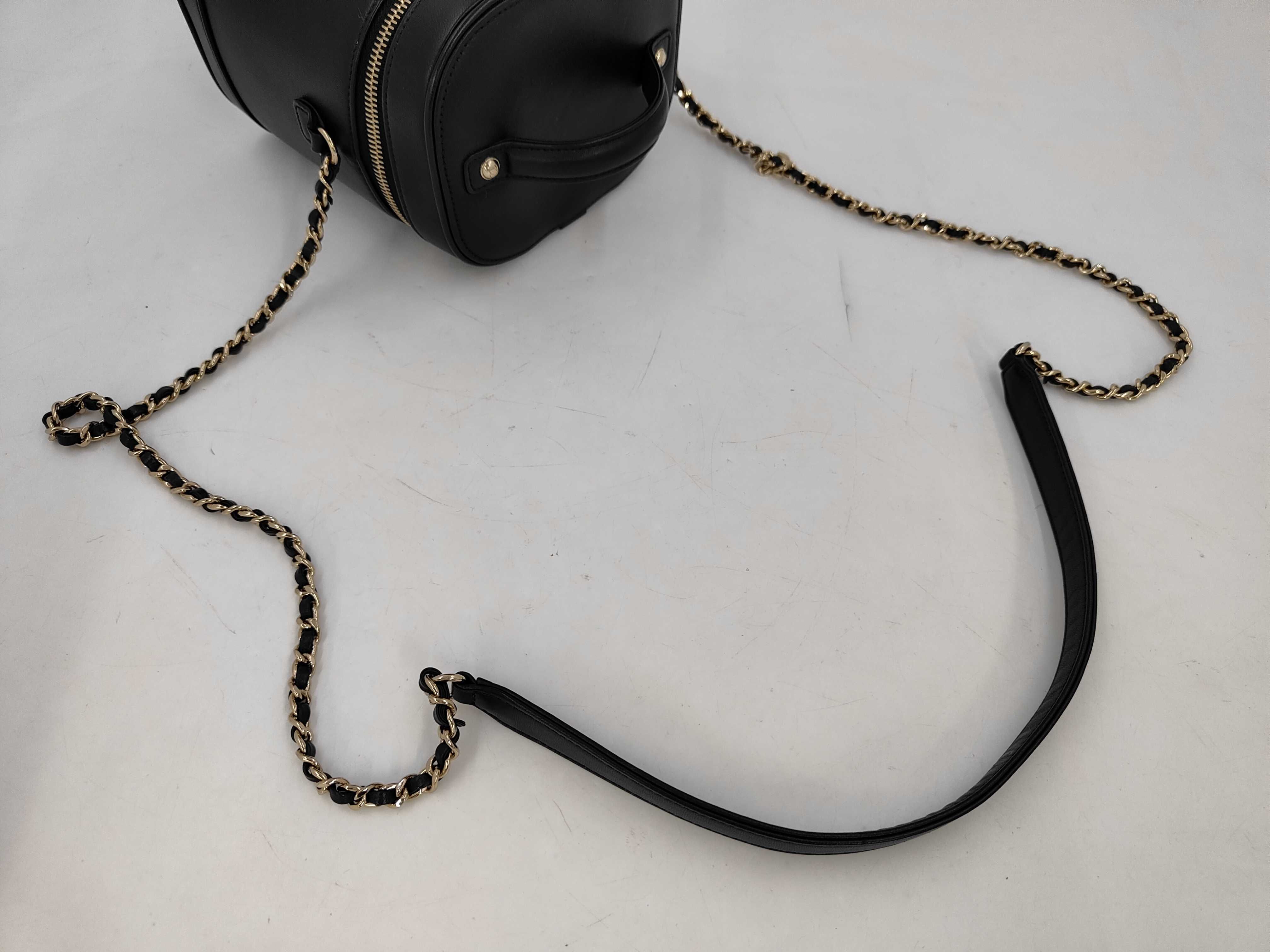 Vanity Shoulder Bag — view 3