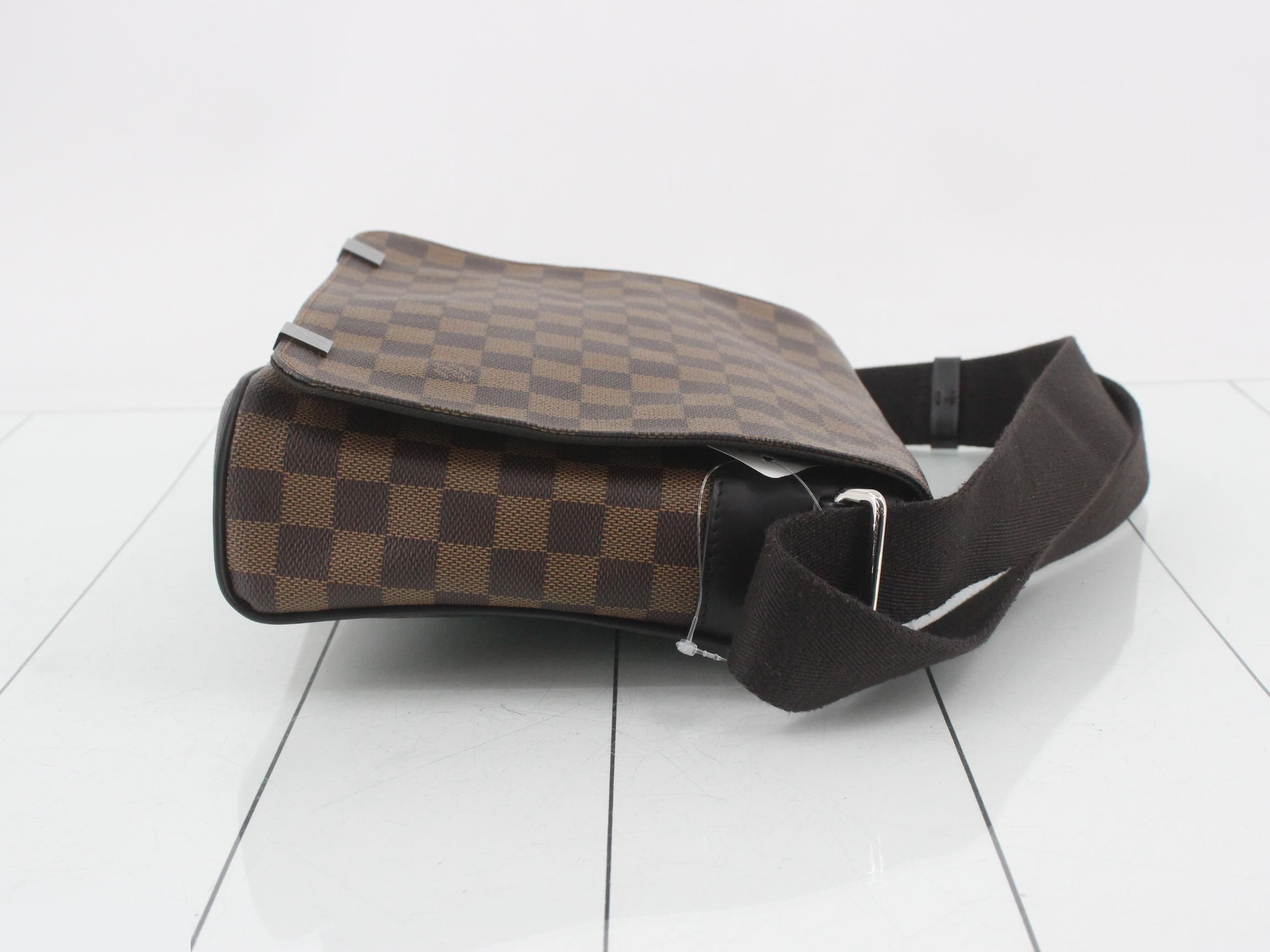 Damier District PM NM Shoulder Bag — view 3