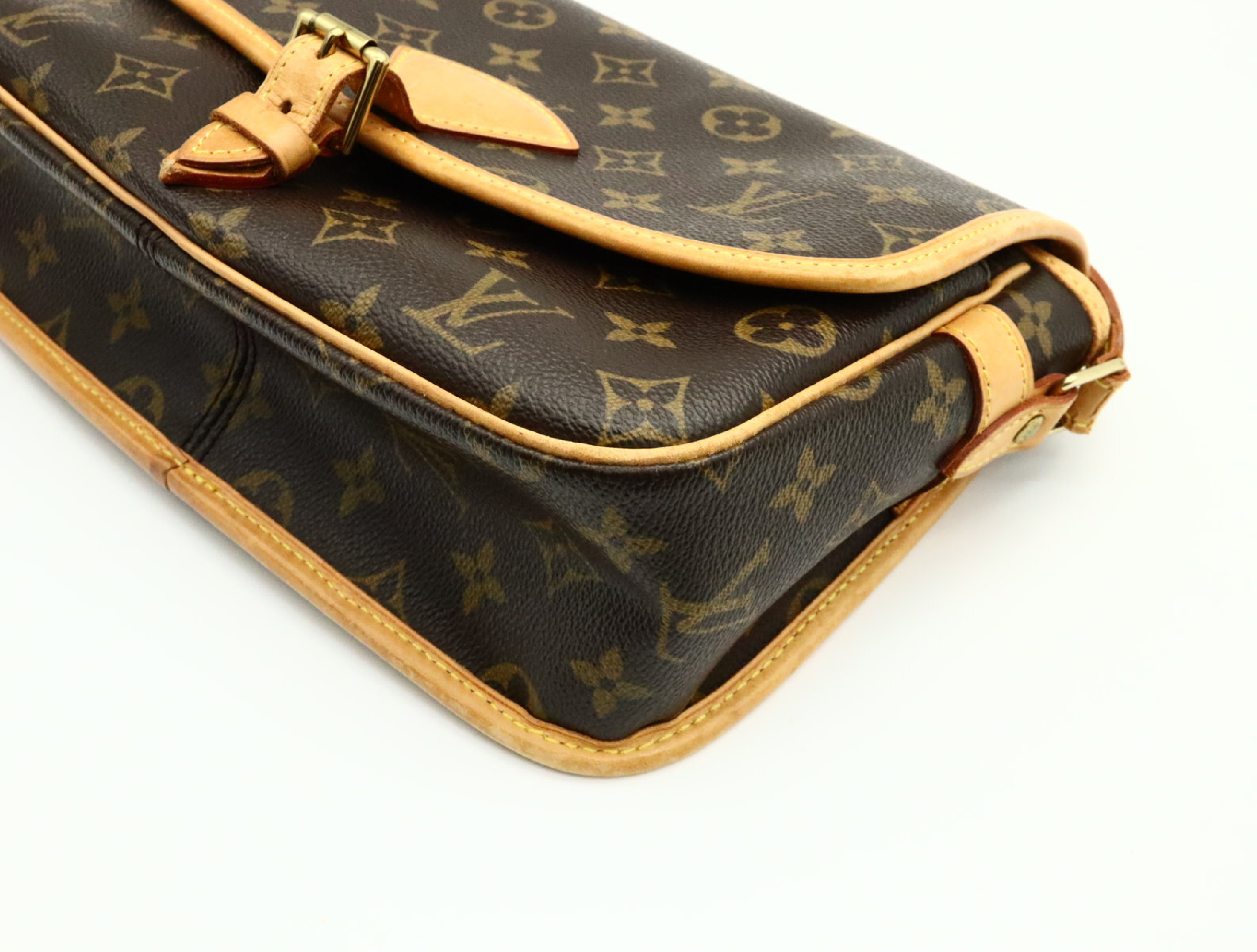 Monogram Sologne M42250 Shoulder Bag — view 4