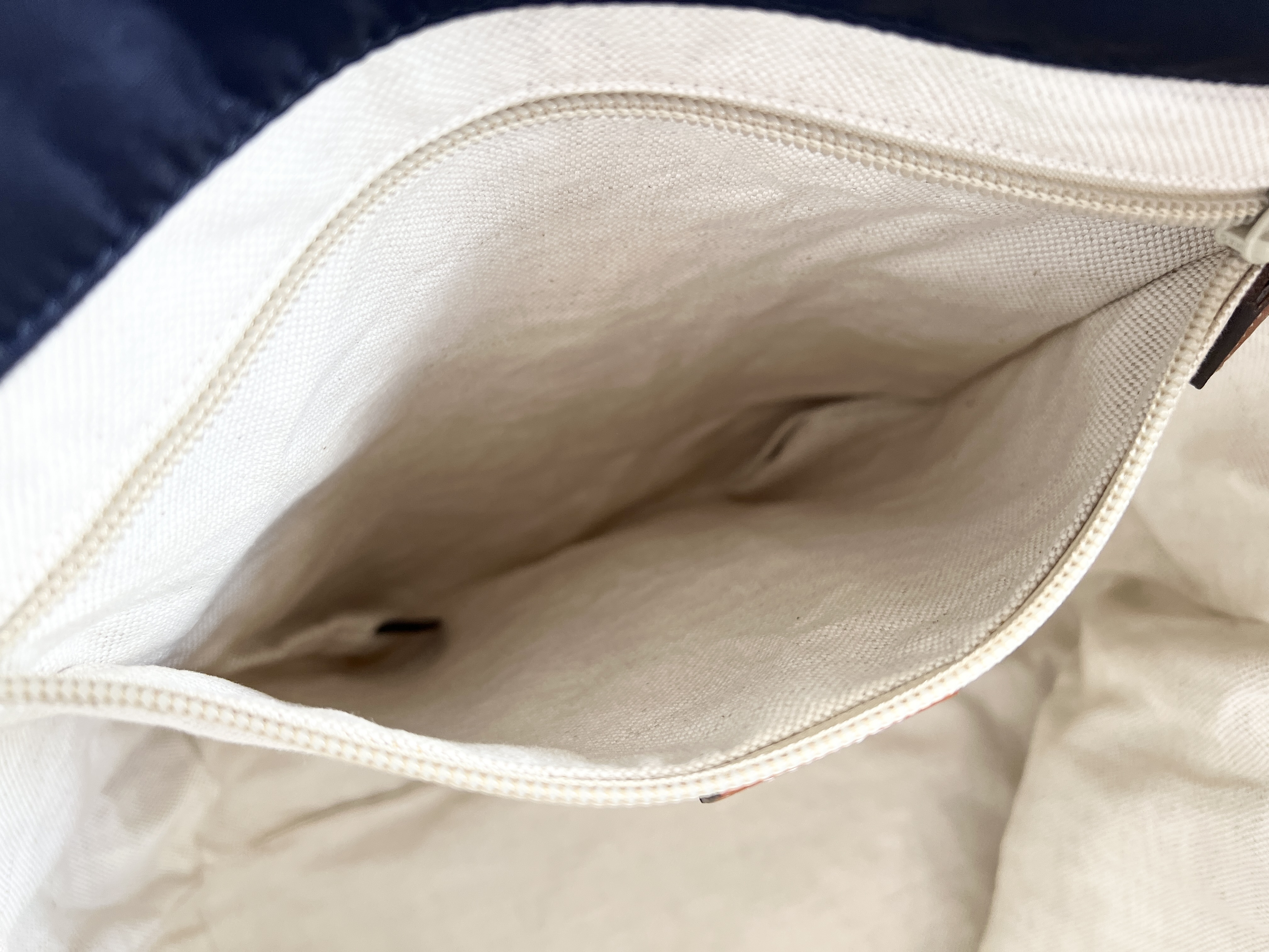 GG Logo Nylon Leather Handbag Tote Bag — view 8