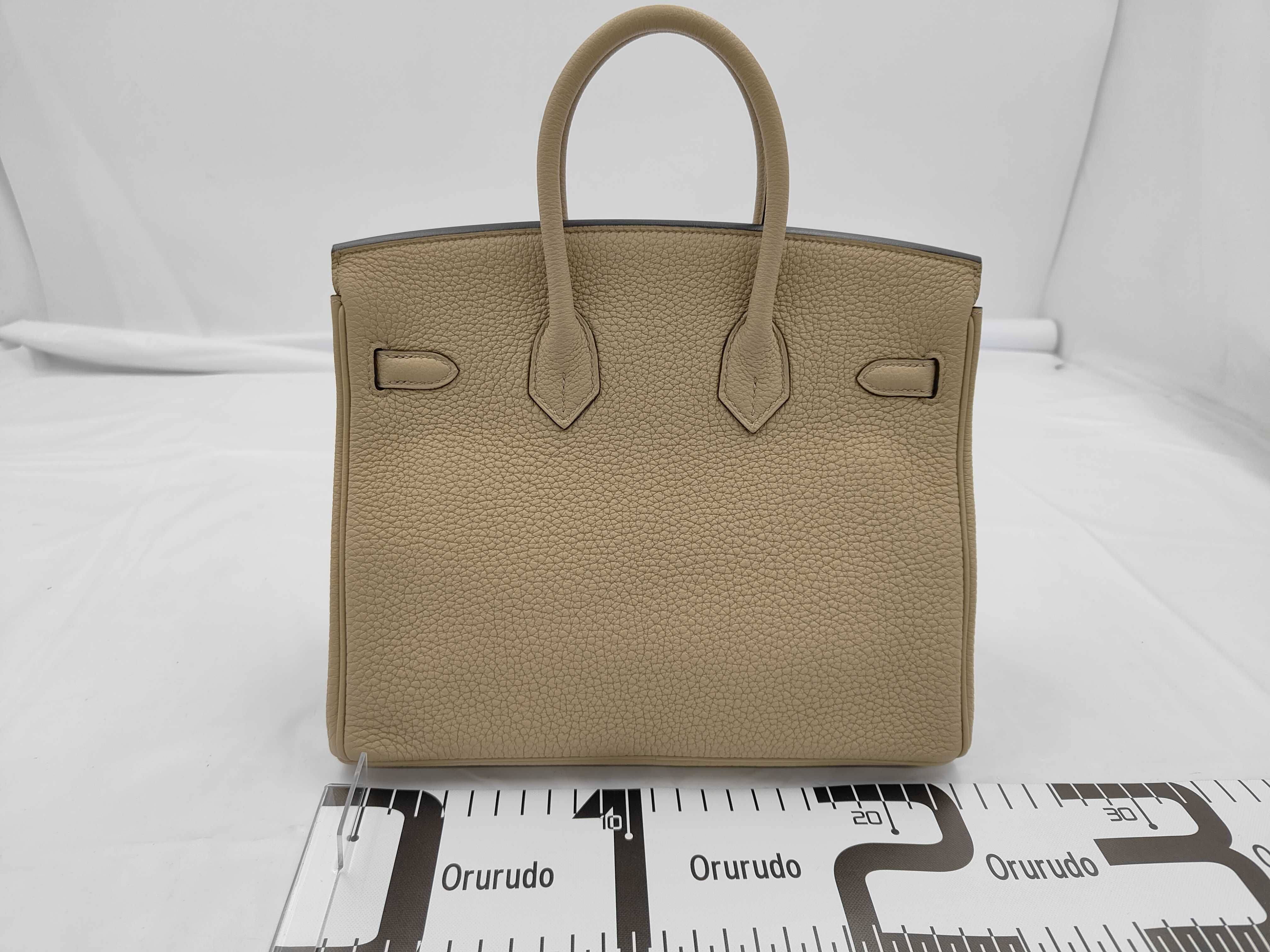Birkin 25 handbag, beige with red interior, silver hardware, U stamp. — view 2