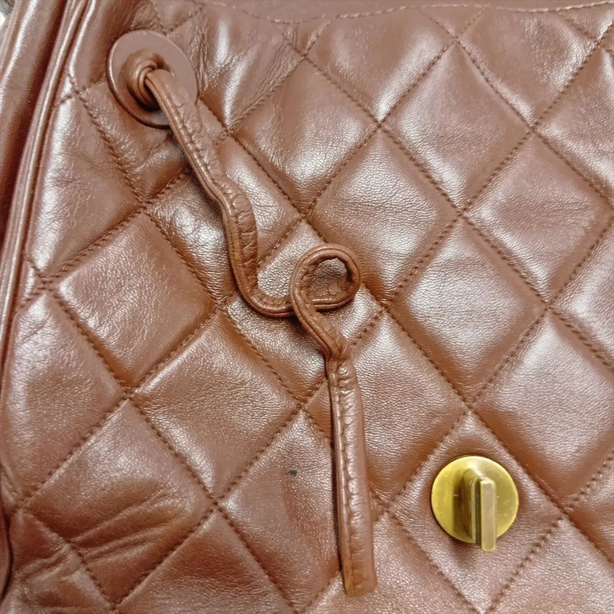Matelassé Lambskin Chain Shoulder Bag, Tortoiseshell Brown with Gold Hardware, Item No. 3446722 (Serial No. 3) — view 15