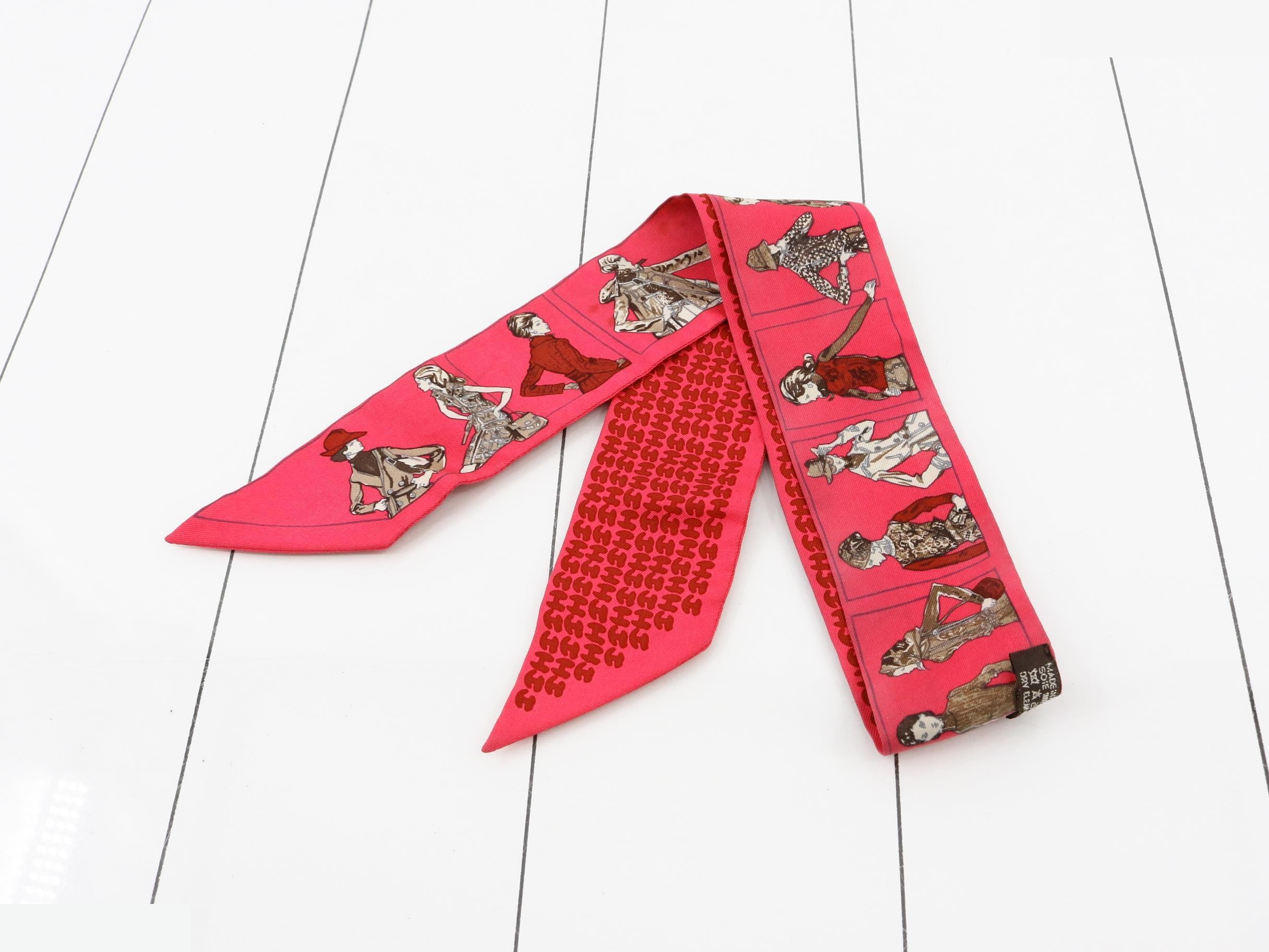 Twilly scarf, silk, red — view 2