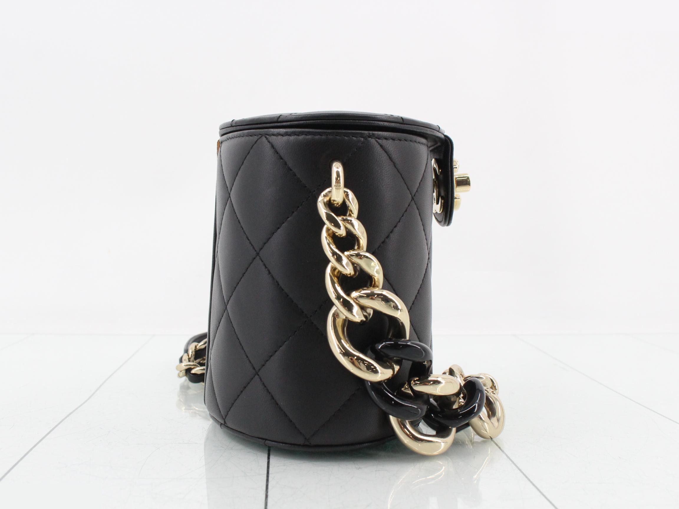 Matelassé Lambskin Vanity Chain Shoulder Bag, Black — view 4