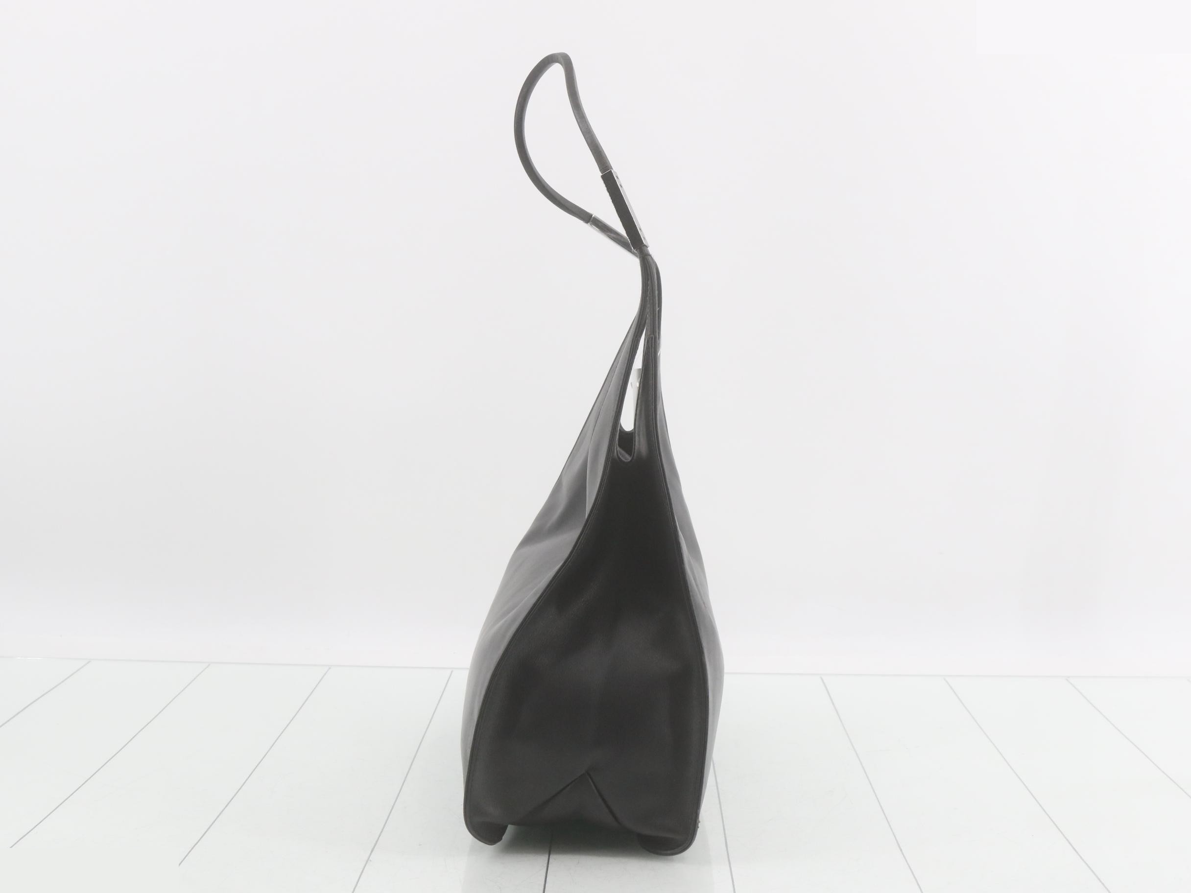 Tom Ford era shoulder bag — view 3