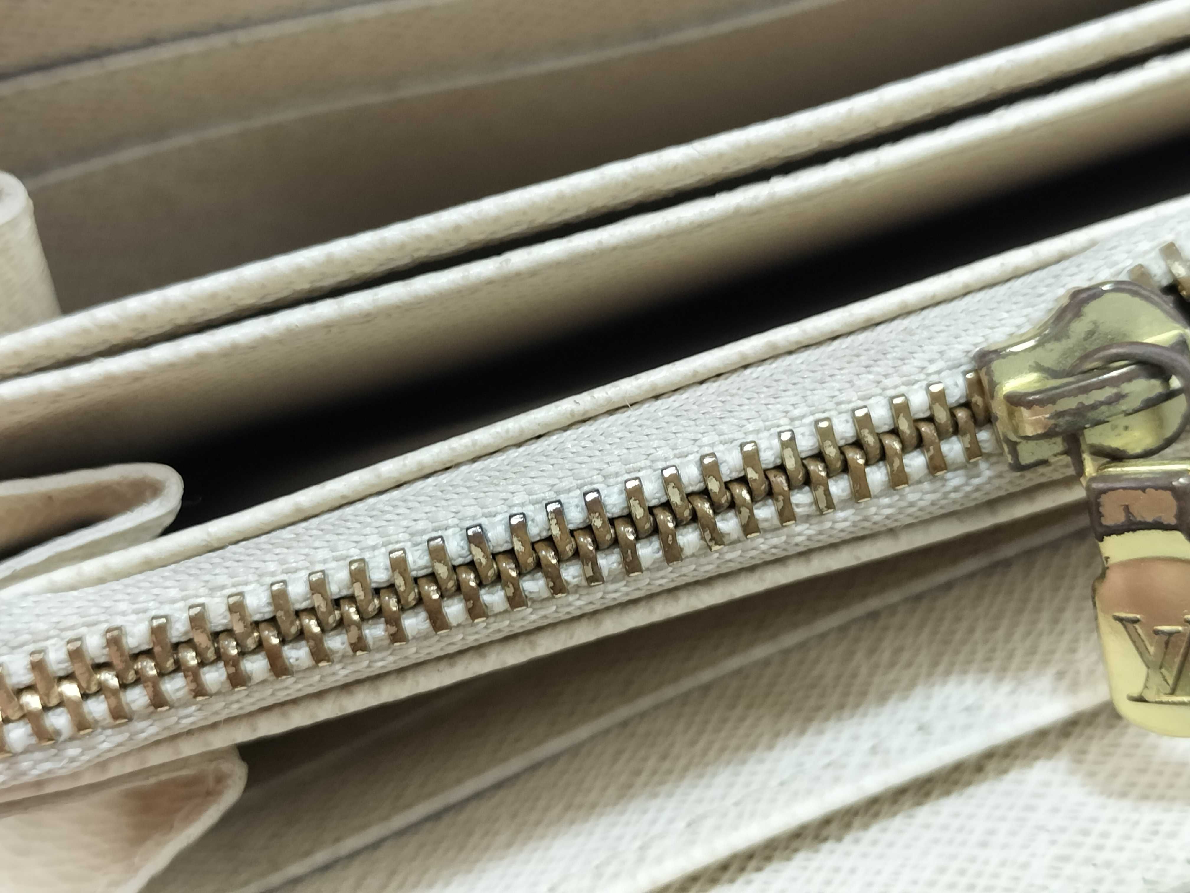 Damier Azur / Long Wallet / PVC Wallet — view 10