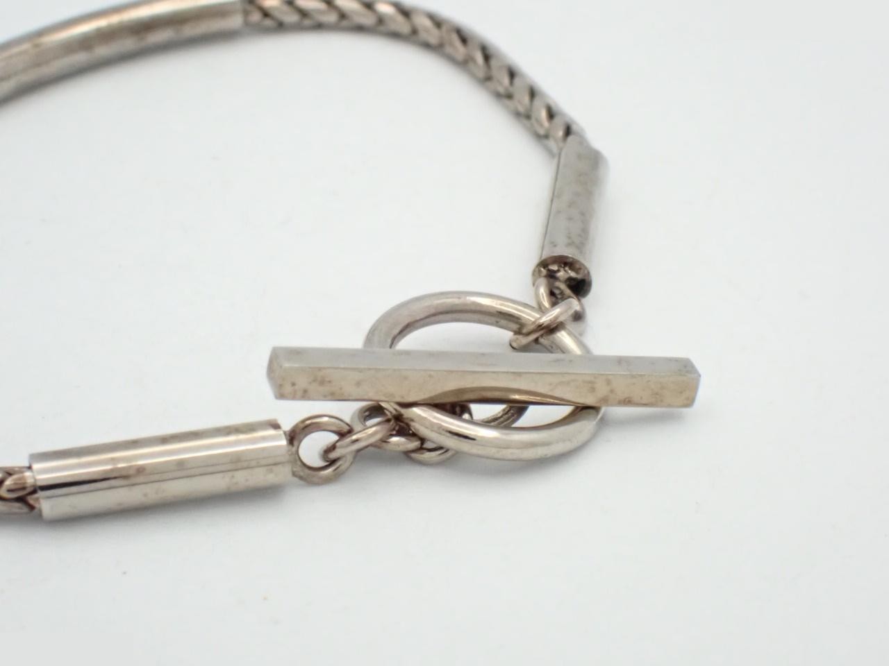 Other lines: Precious metal bracelets and bangles (metal), wrist circumference approximately 17 cm. — view 3