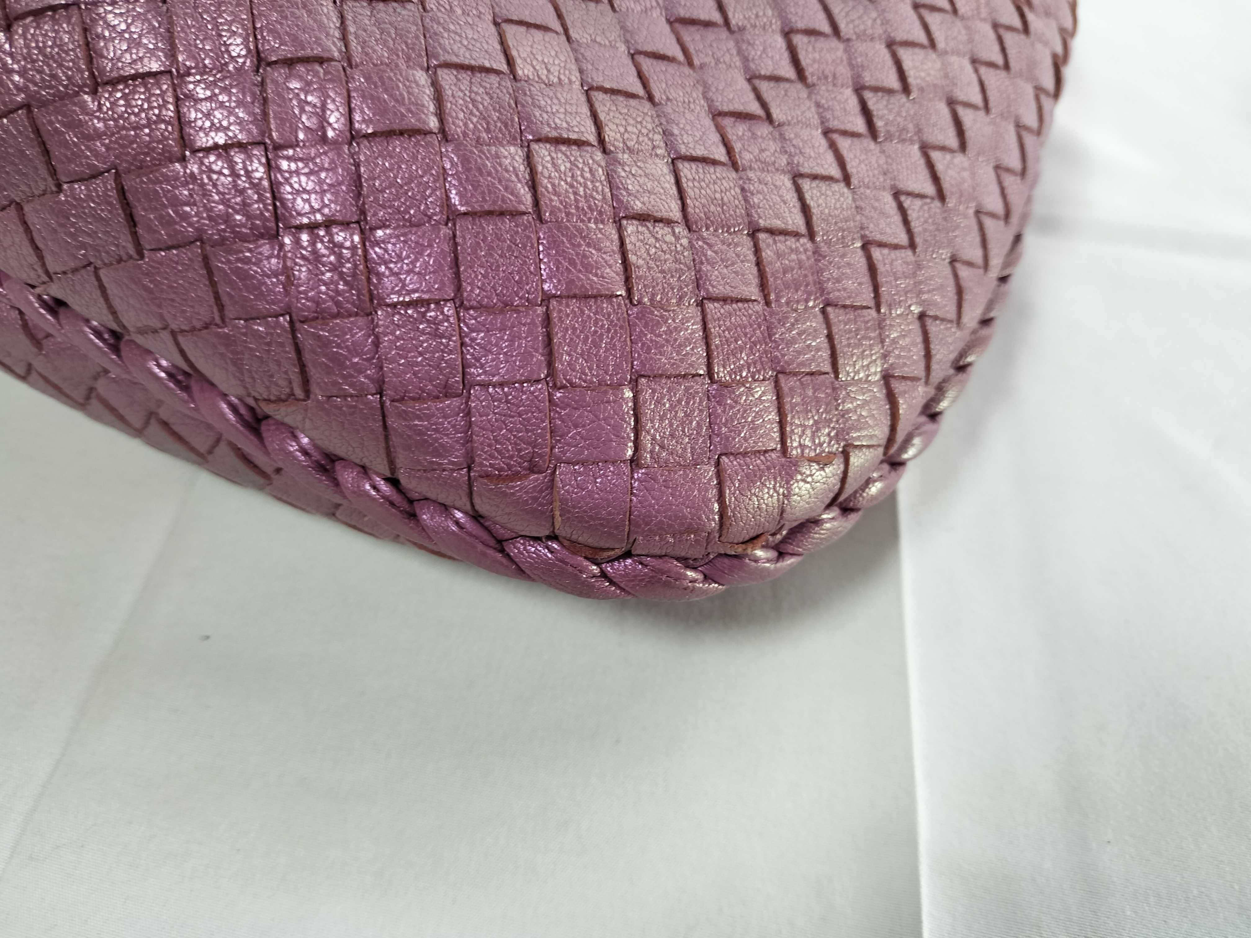Intrecciato Hobo Bag Shoulder Bag — view 7