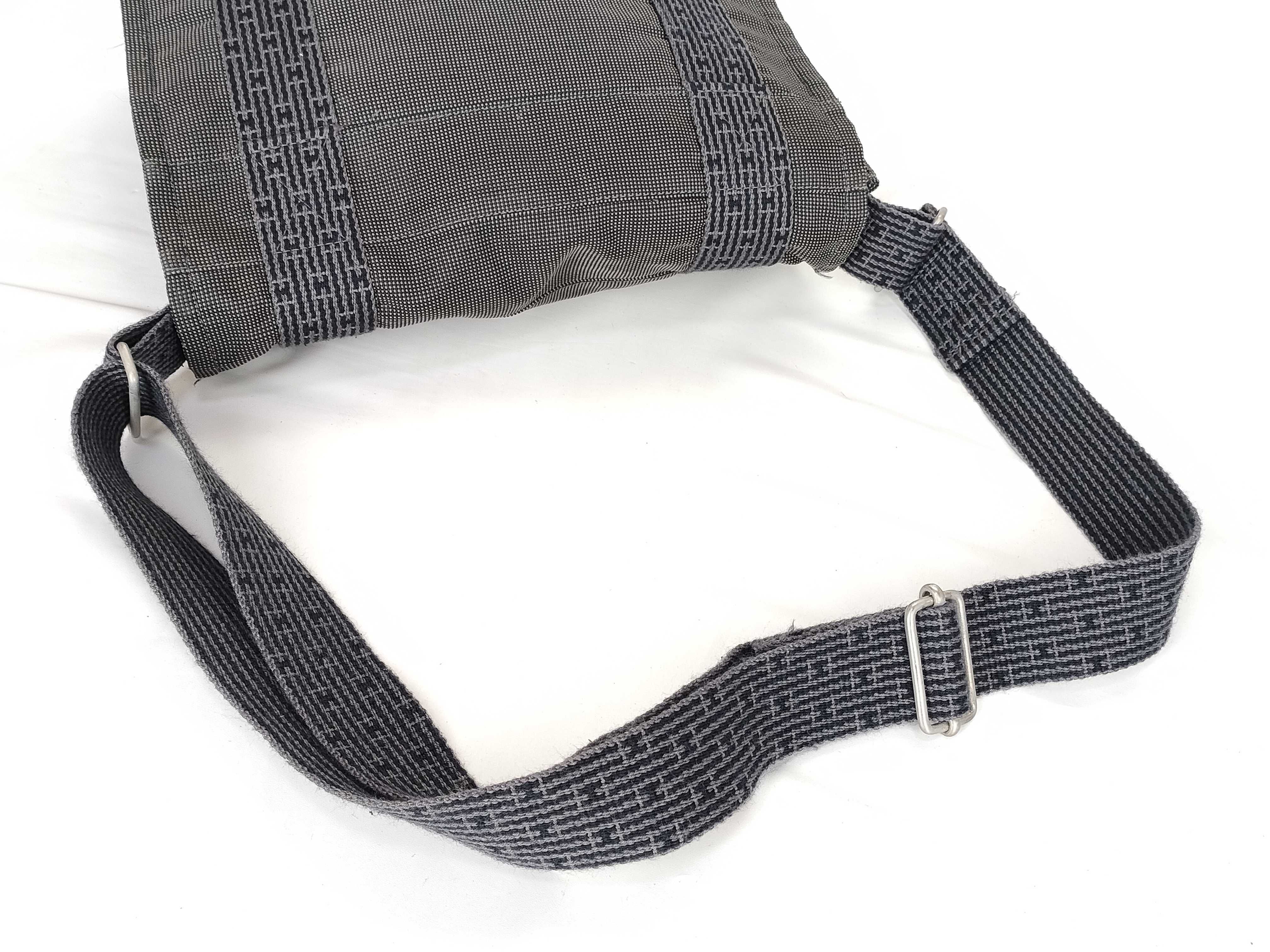 Yell Line Hermes Yell Line Basas PM Shoulder Bag — view 3
