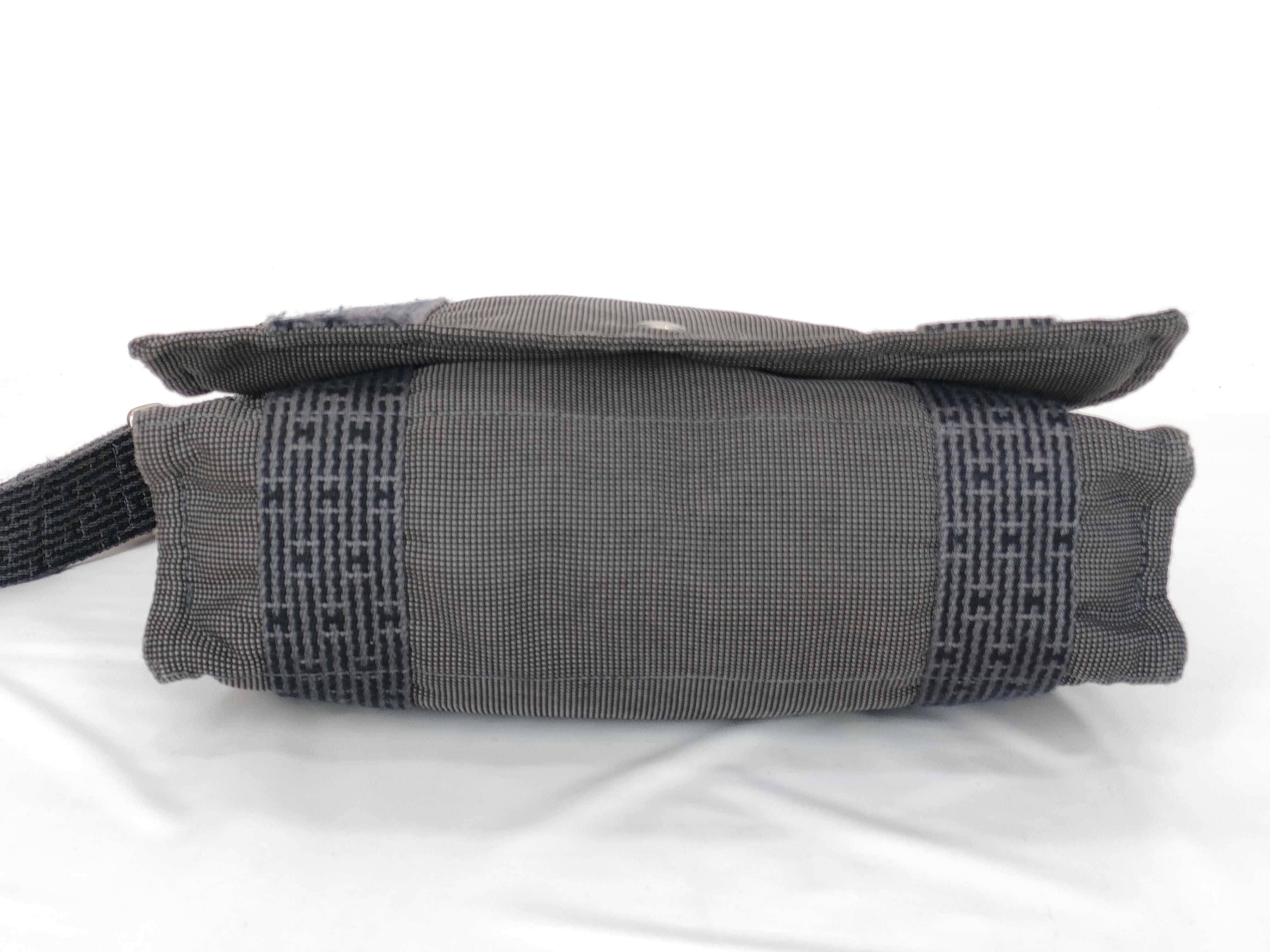 Yell Line Hermes Yell Line Basas PM Shoulder Bag — view 7