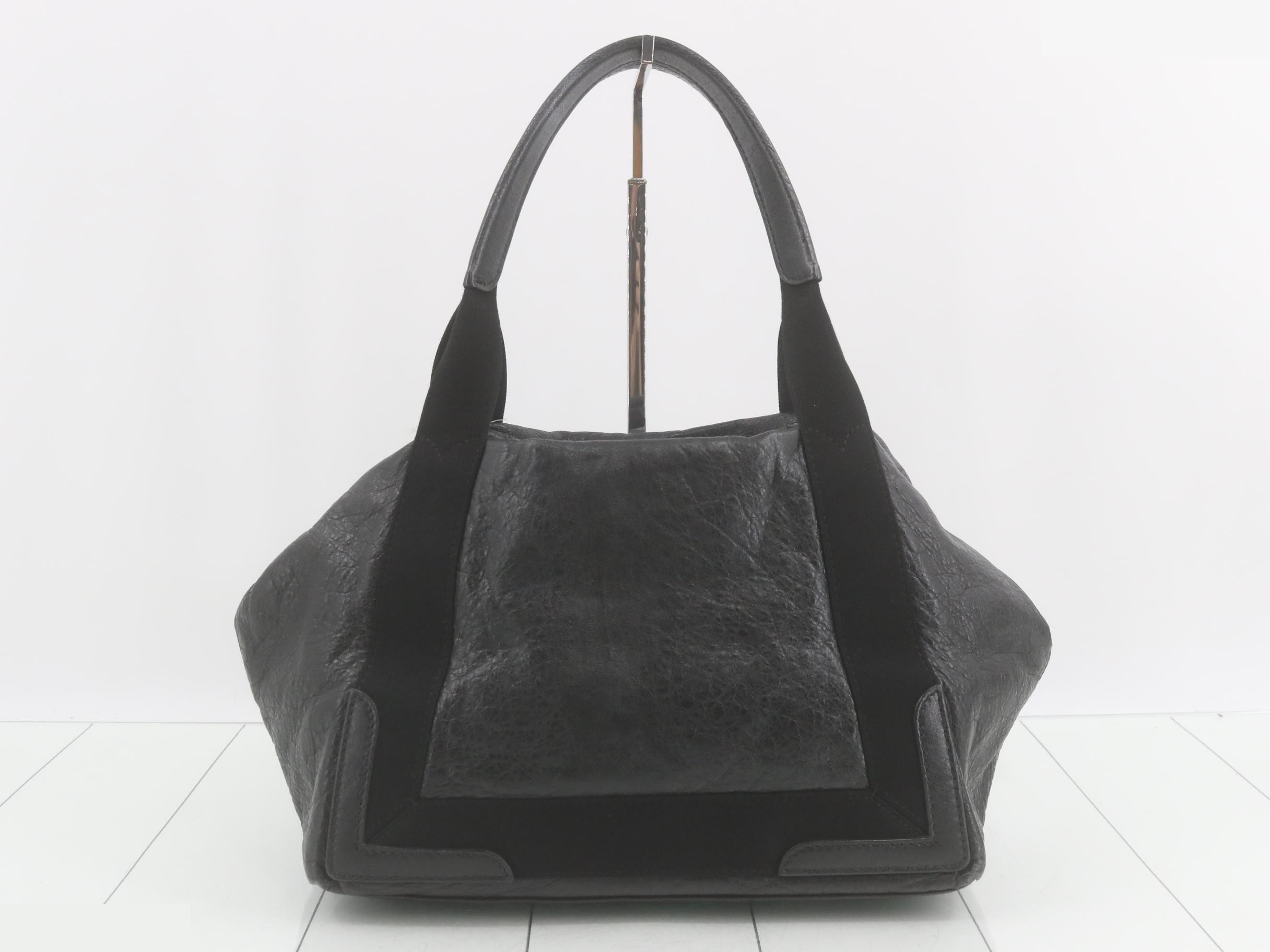 handbag — view 2