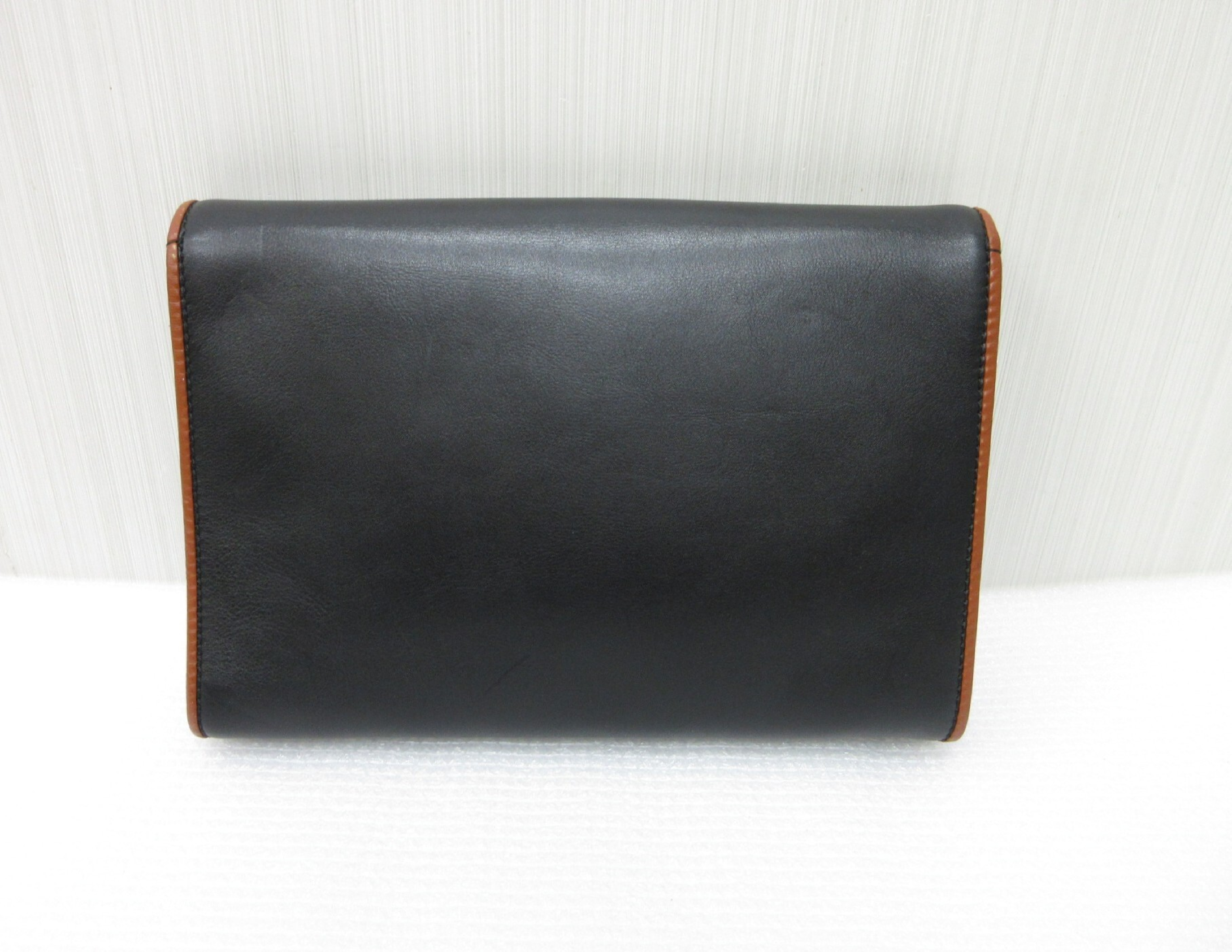 2-Way Leather Crossbody Shoulder Bag Clutch Bag Vintage Shoulder Bag — view 3