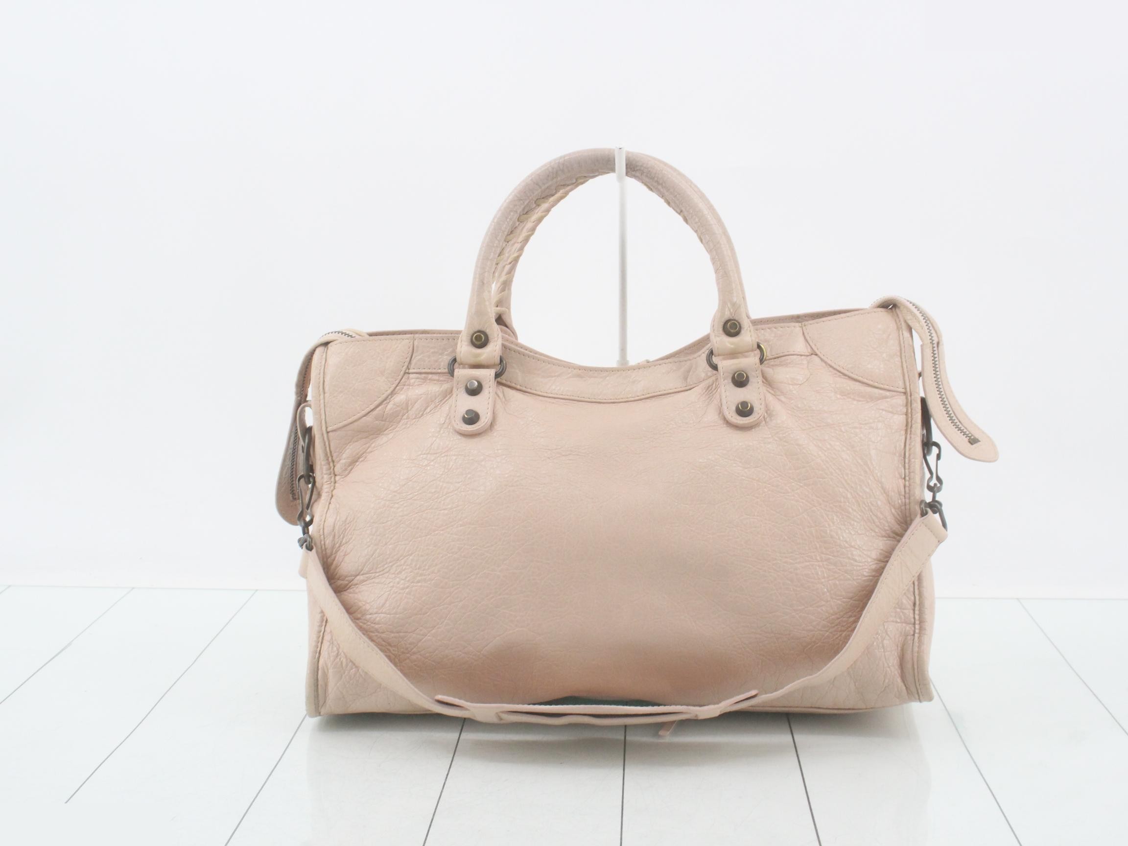 The City Handbag - le City 2-way Shoulder Bag — view 2