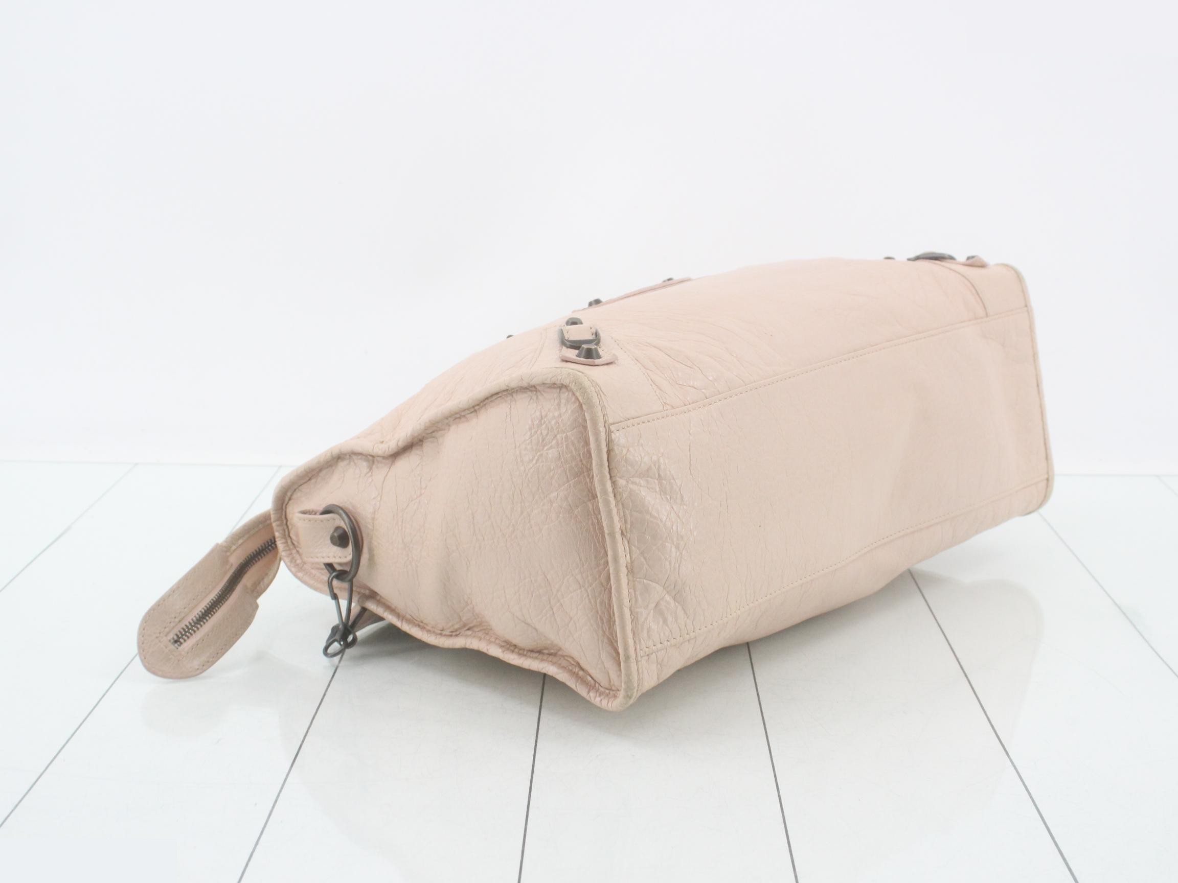 The City Handbag - le City 2-way Shoulder Bag — view 5