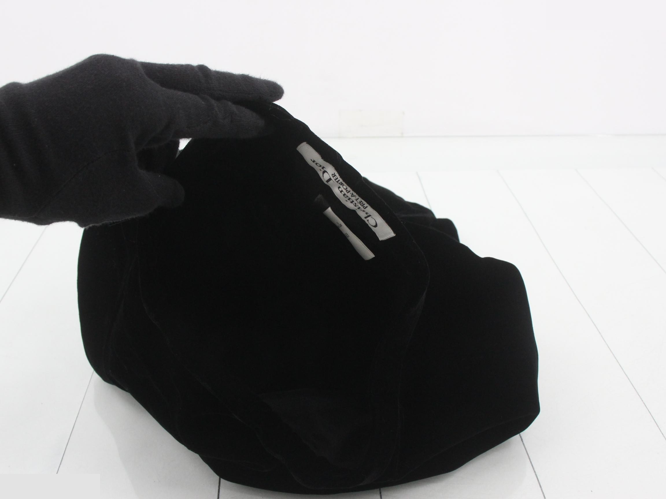 hat, black — view 3