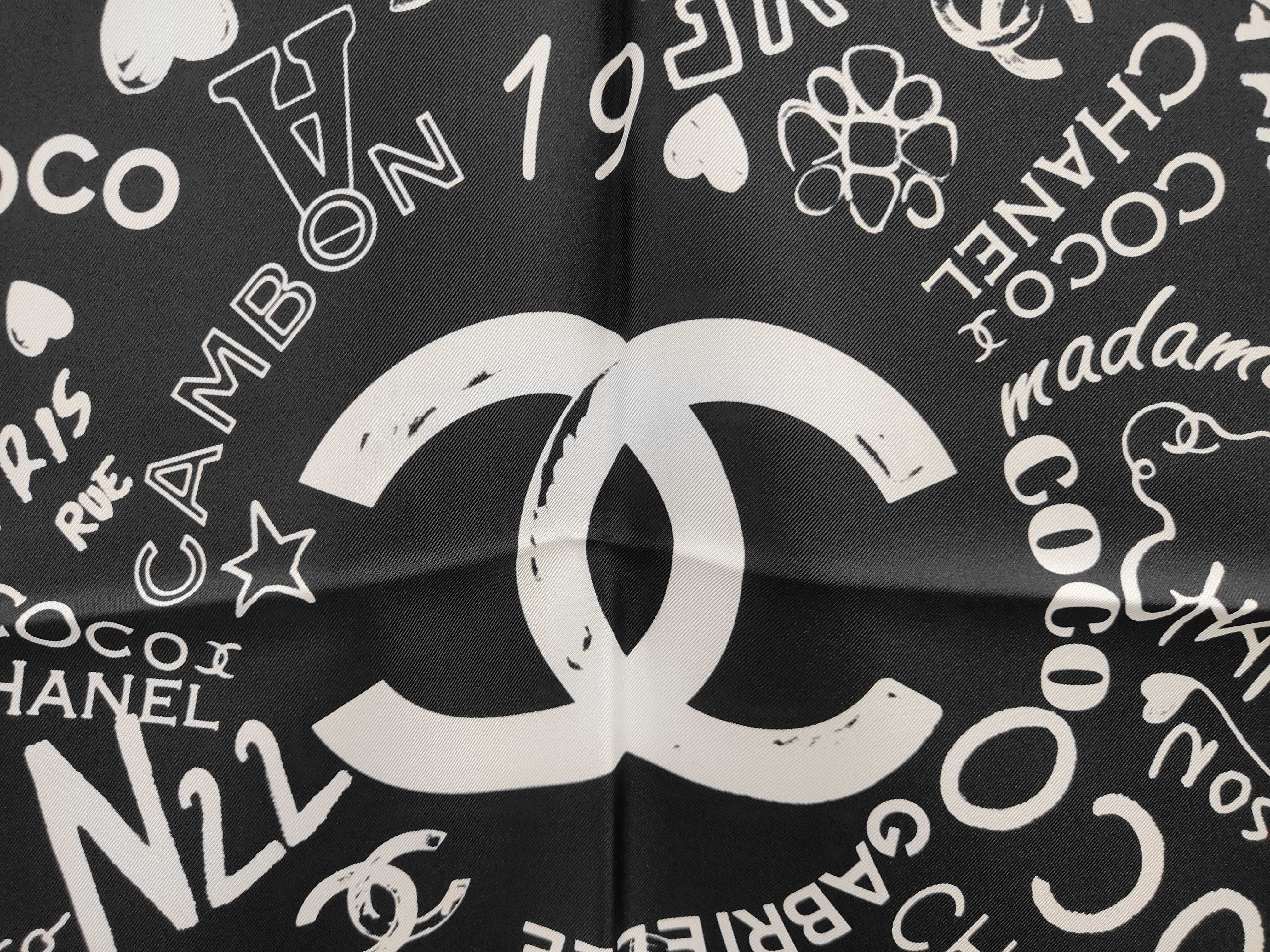 Spring/Summer 2025 Collection Scarf Camellia (tsu18420) Other Accessories — view 4