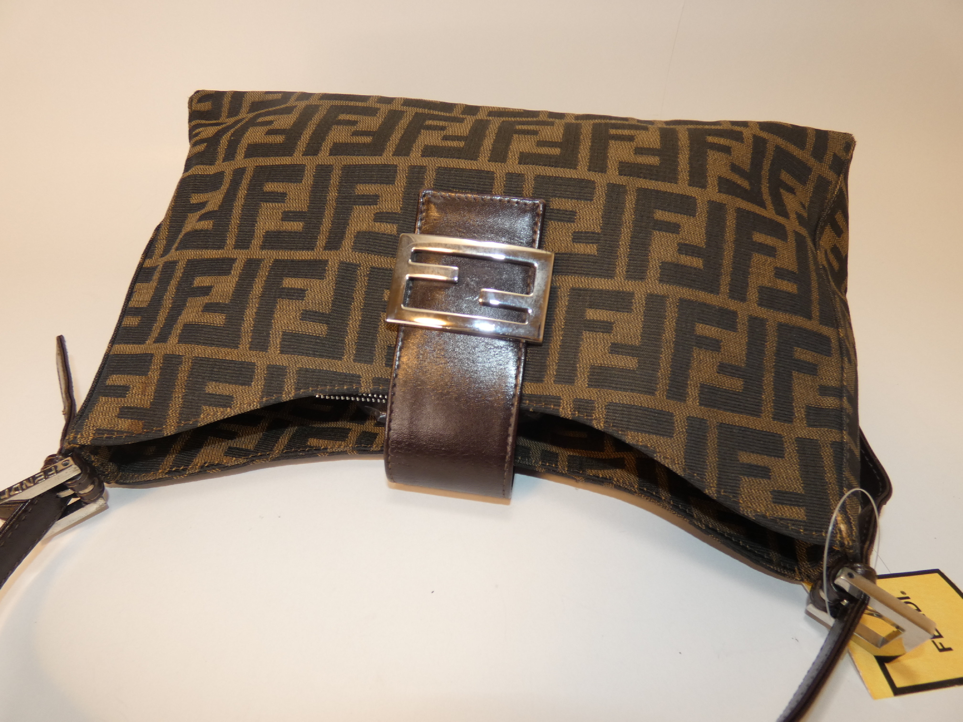 Zucca Mamma One-Shoulder Handbag — view 3