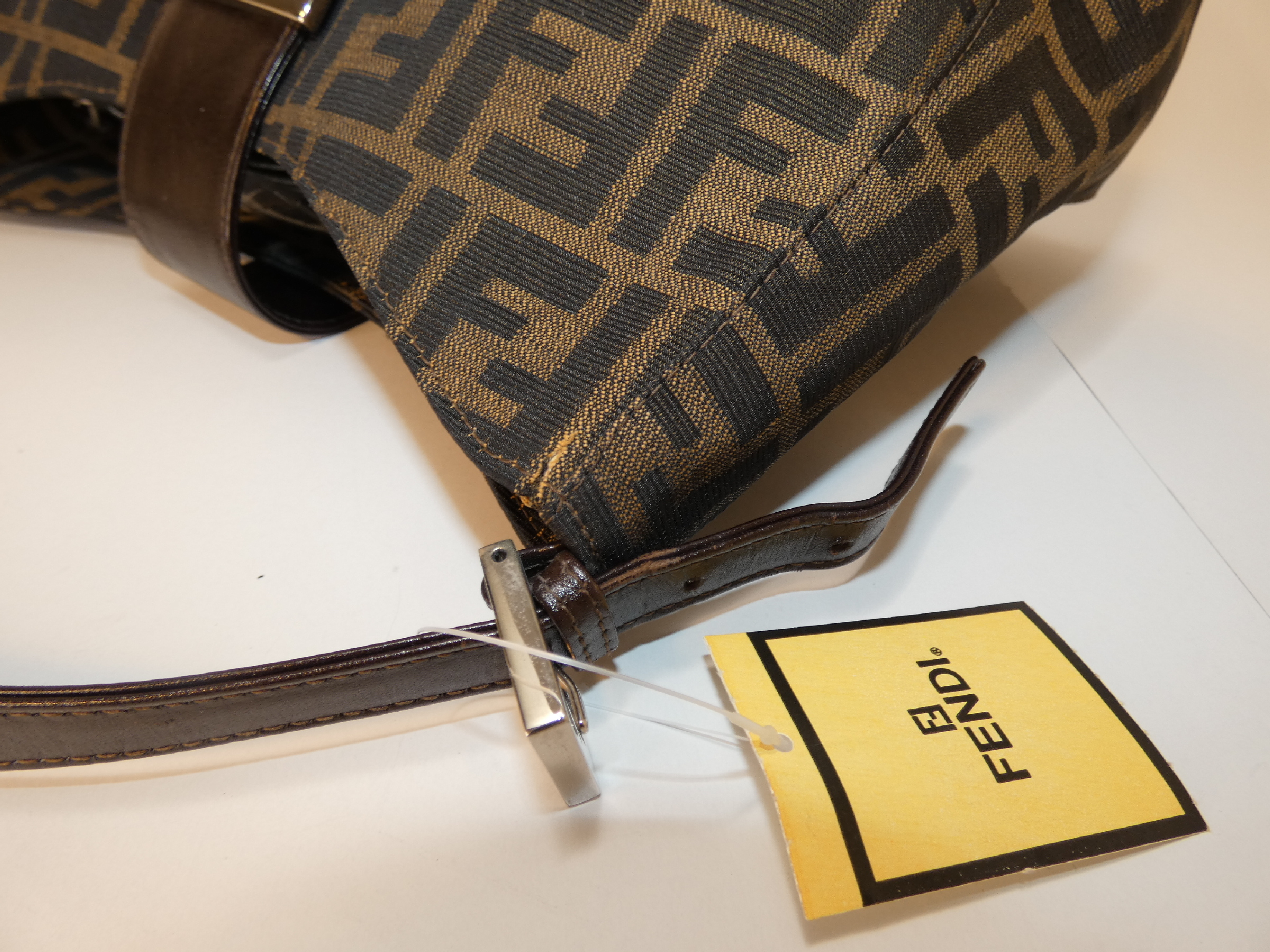 Zucca Mamma One-Shoulder Handbag — view 5