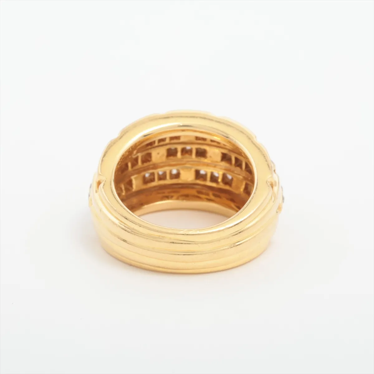 diamond ring, 750 (yellow gold), 12.9g, size 48. Small chips on the stone, — view 2