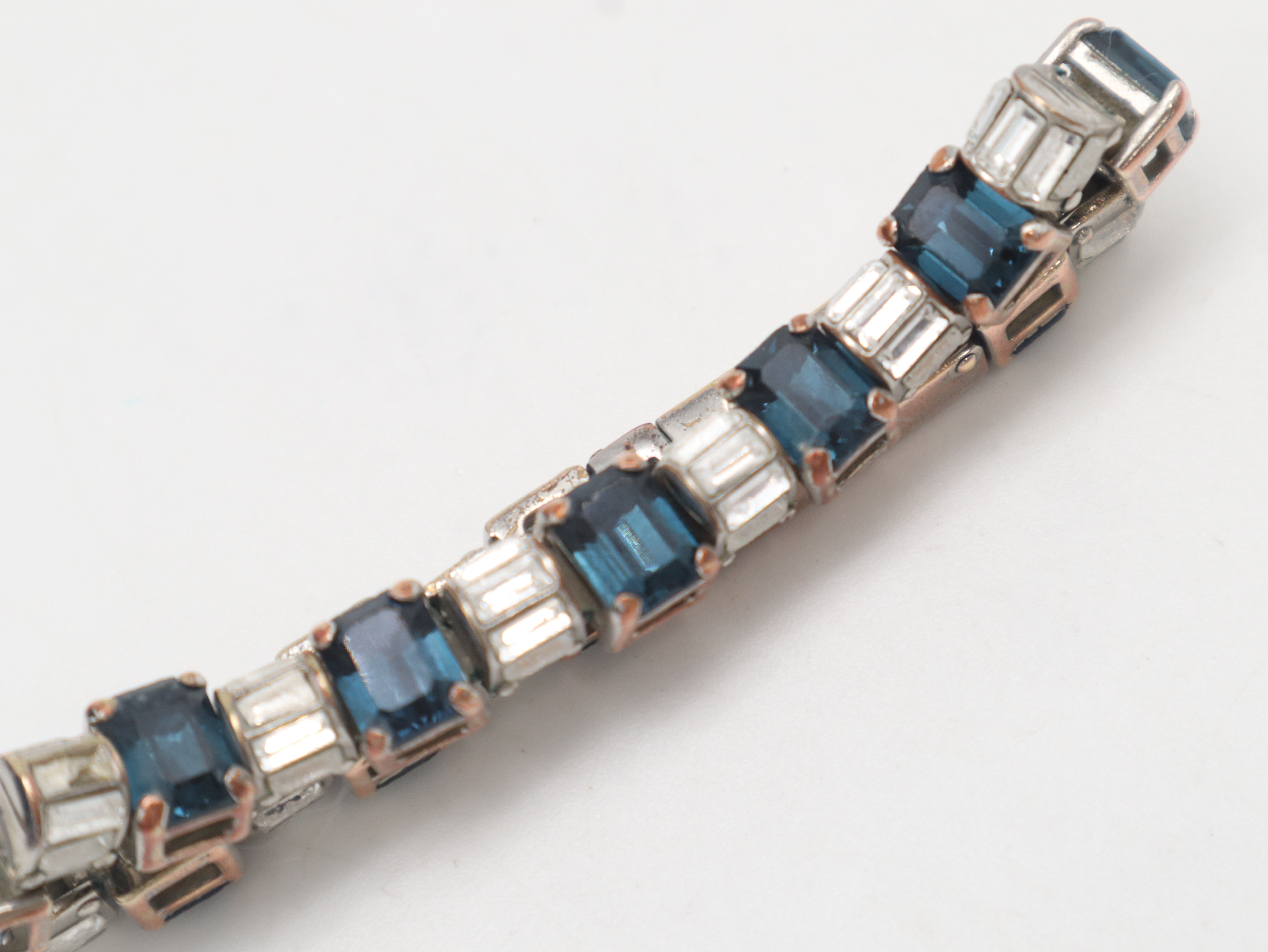 1AJ084 Metal x Stone Bracelet with Box and Storage Bag - Bracelet/Bangle — view 4