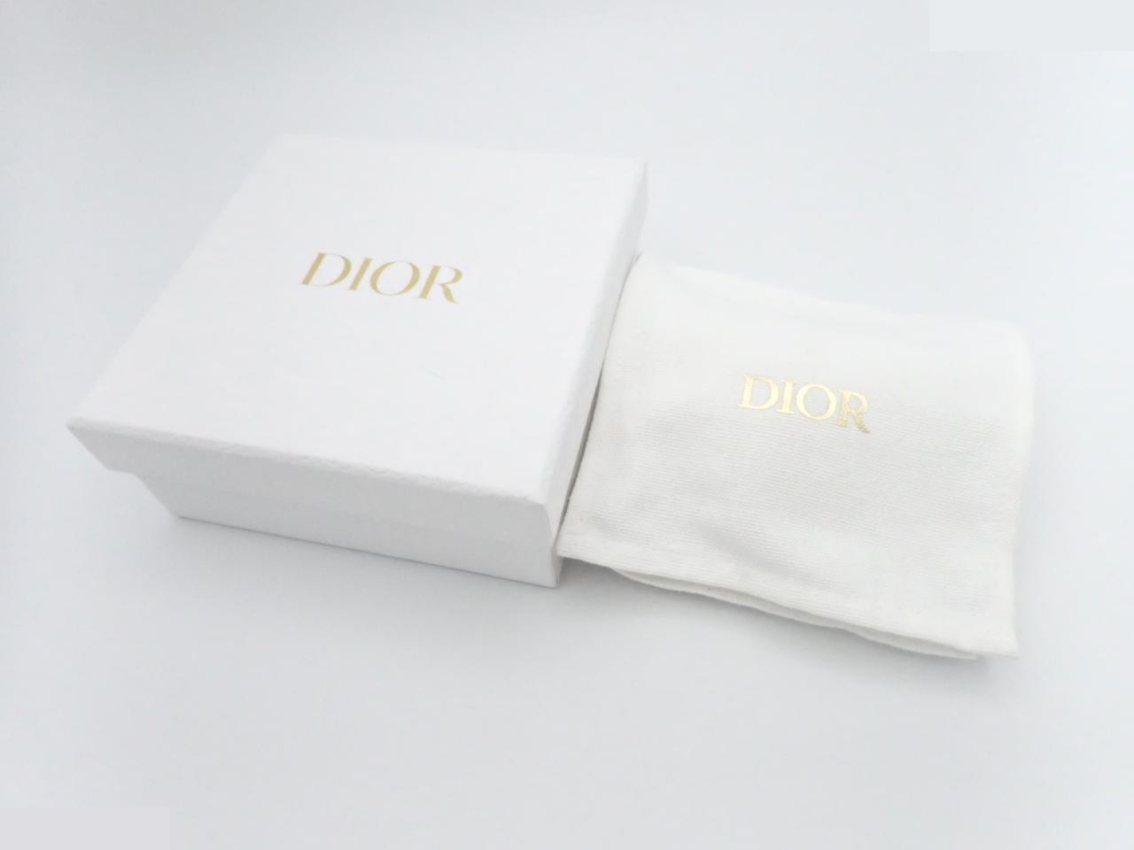 Bracelet/Bangle with CD logo and pearls; wrist circumference approximately 18.5 cm. — view 4