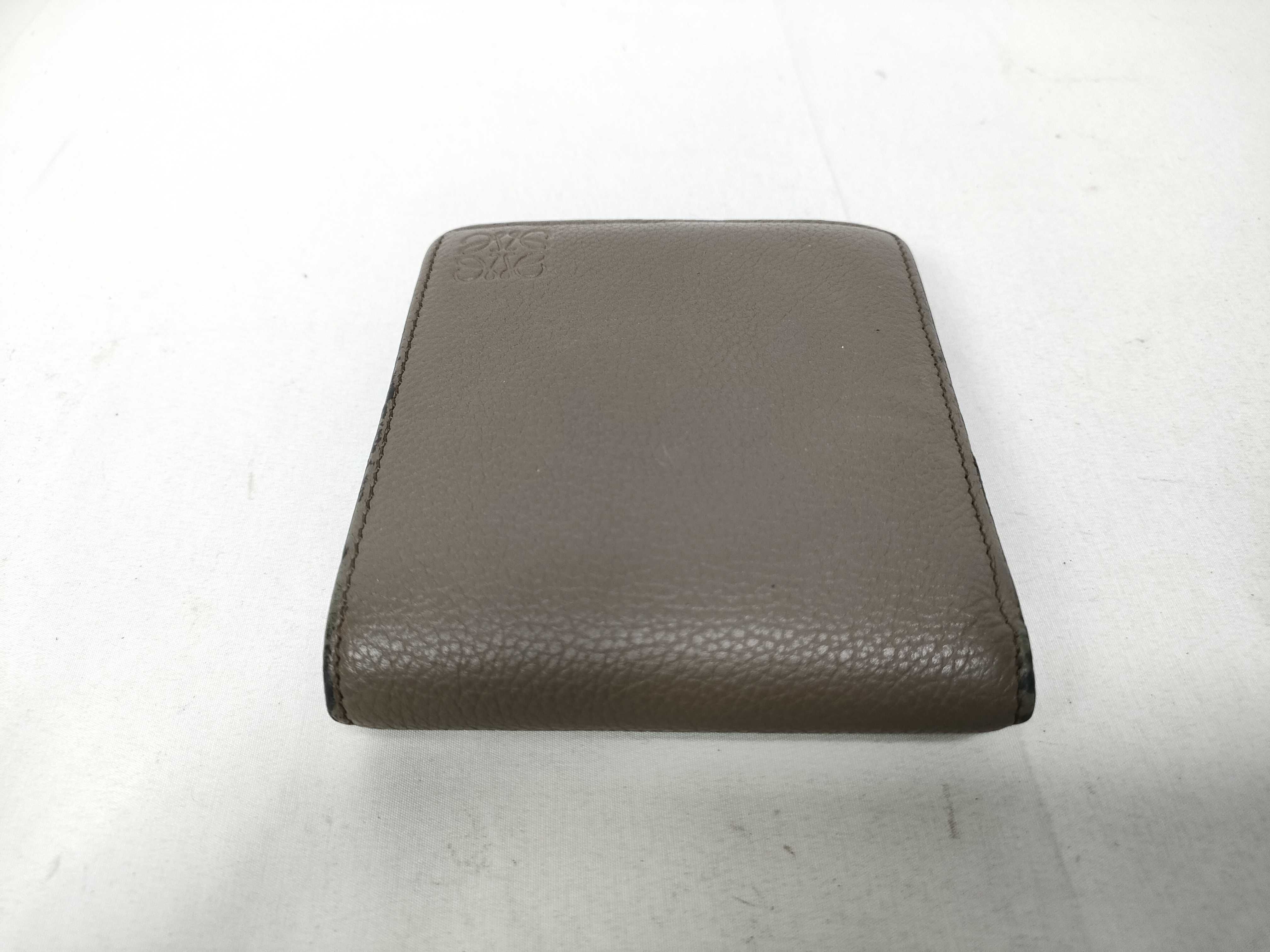 Anagram Bifold Soft Grain Bi-fold Wallet (IY8822) — view 6