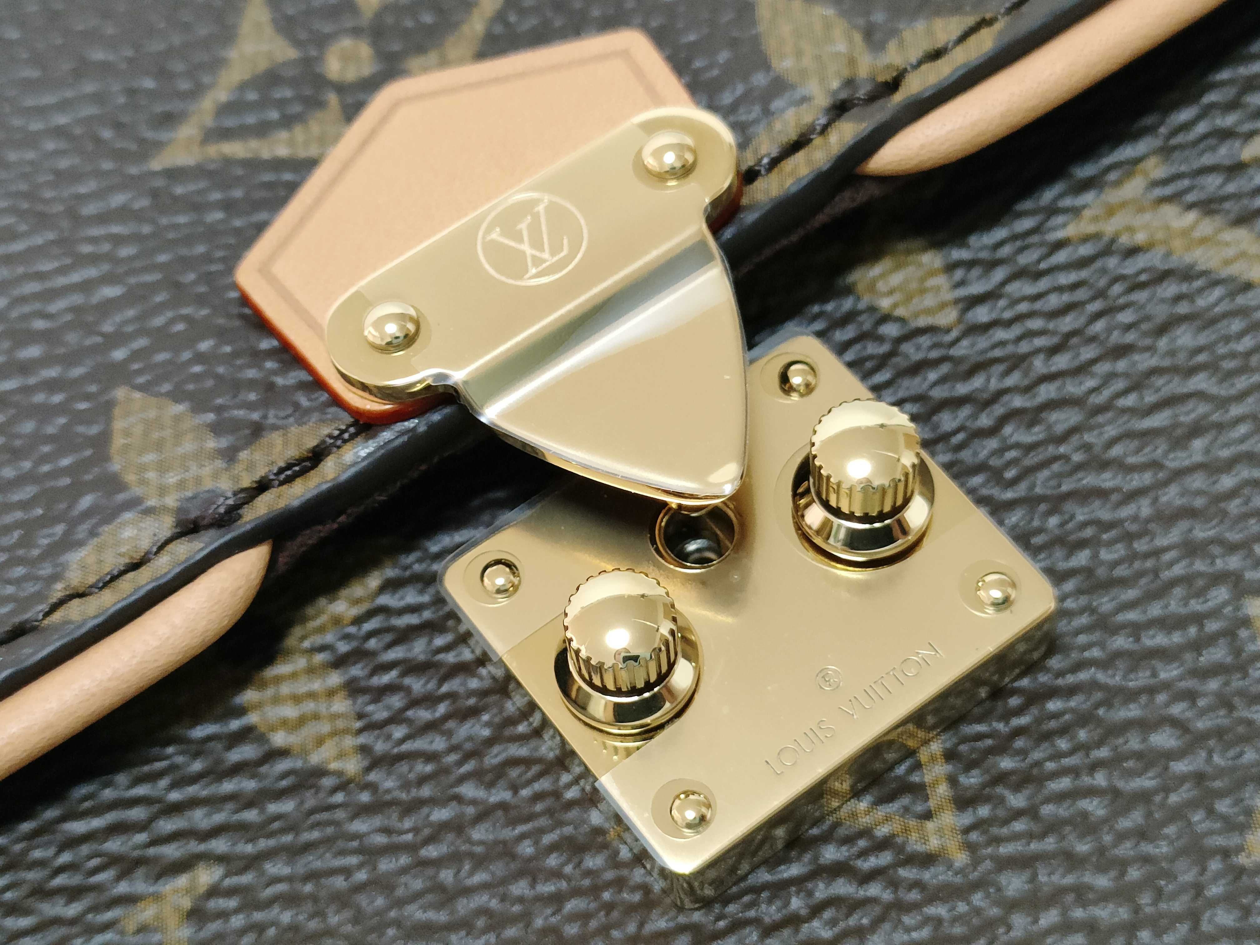 Monogram Pochette Camille M13566 Shoulder Bag — view 12
