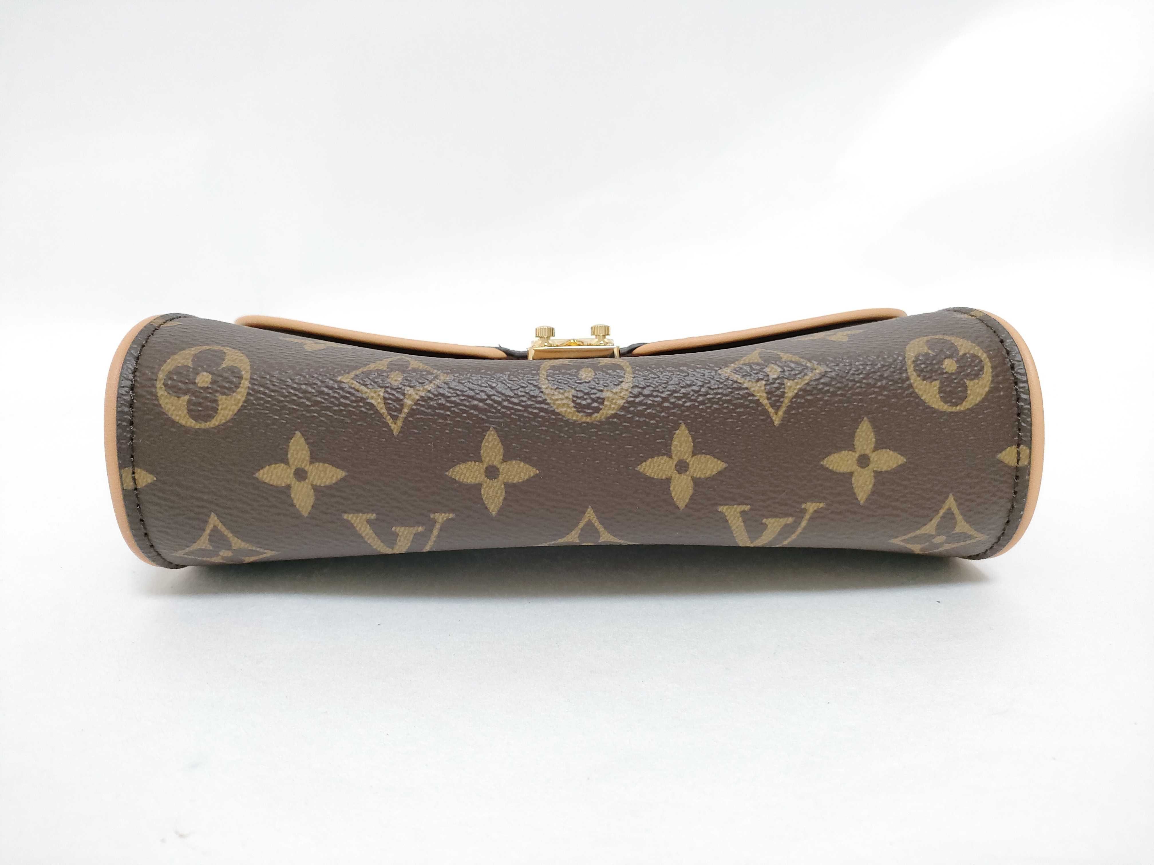 Monogram Pochette Camille M13566 Shoulder Bag — view 7