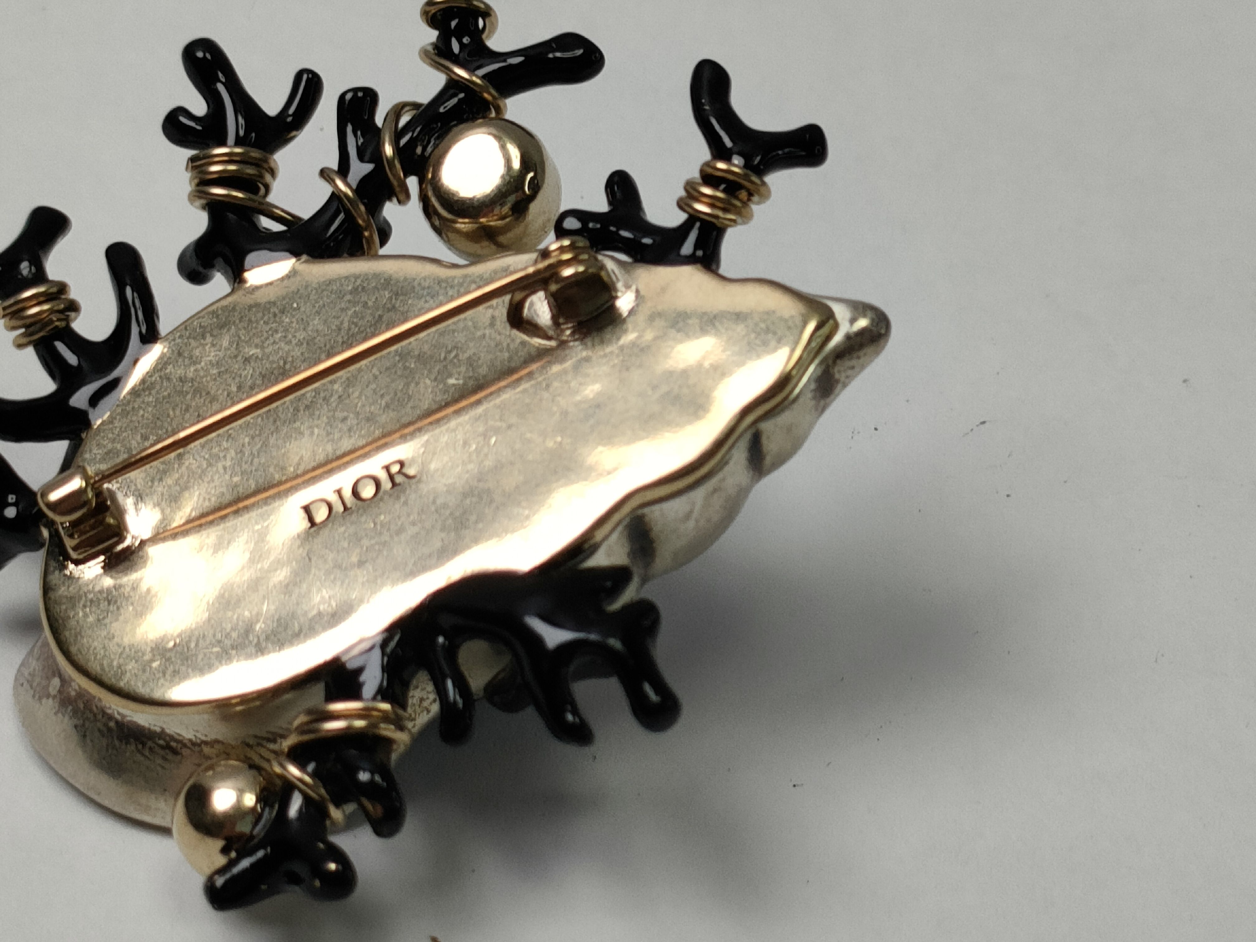 seashell and coral motif brooch — view 3