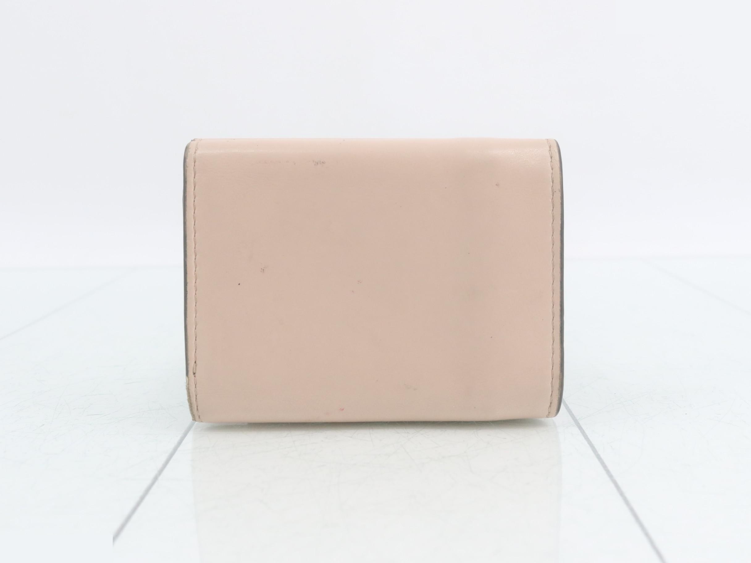 Logo wallet — view 2