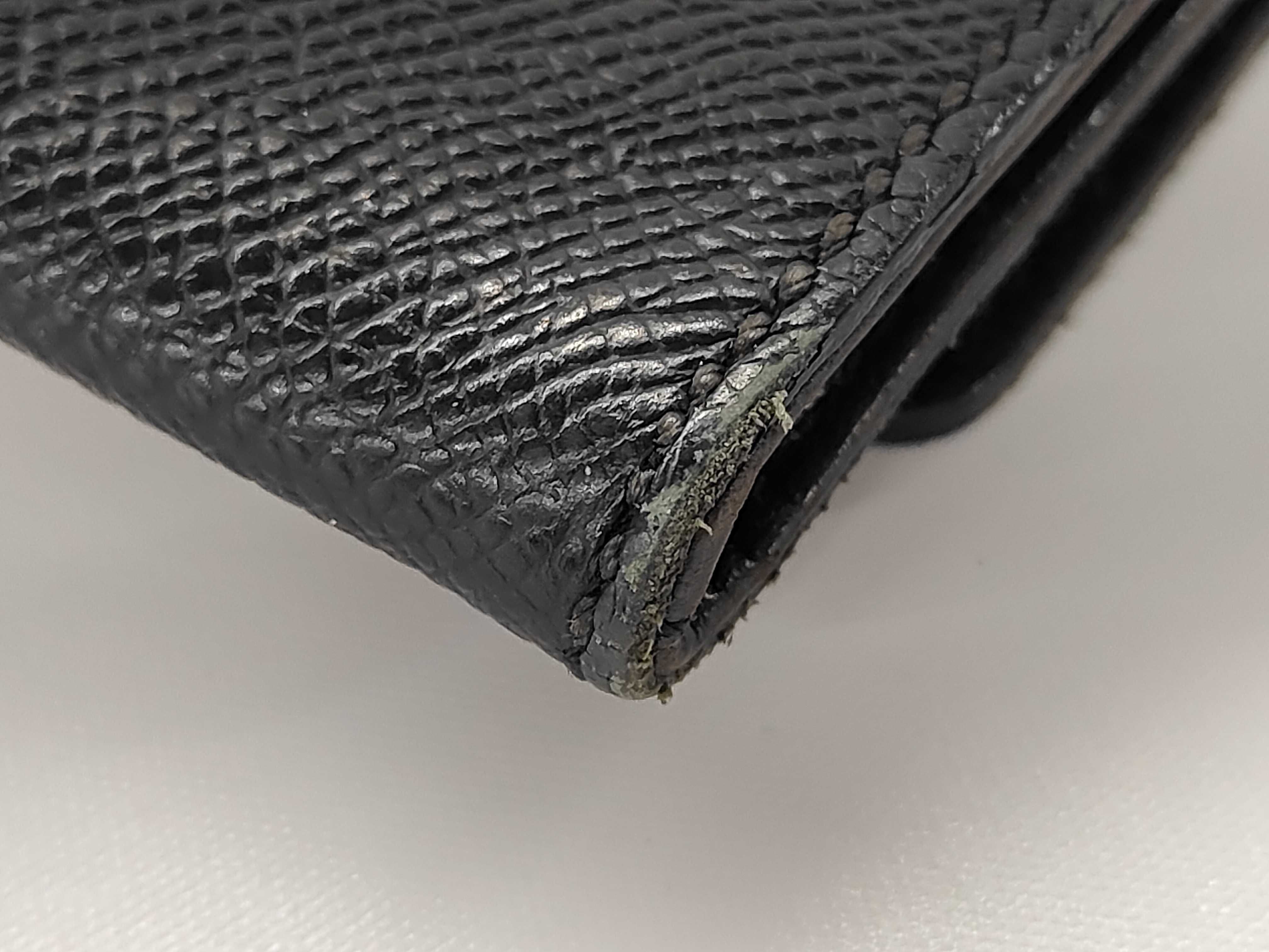 Caviar Skin Bi-fold Wallet — view 3