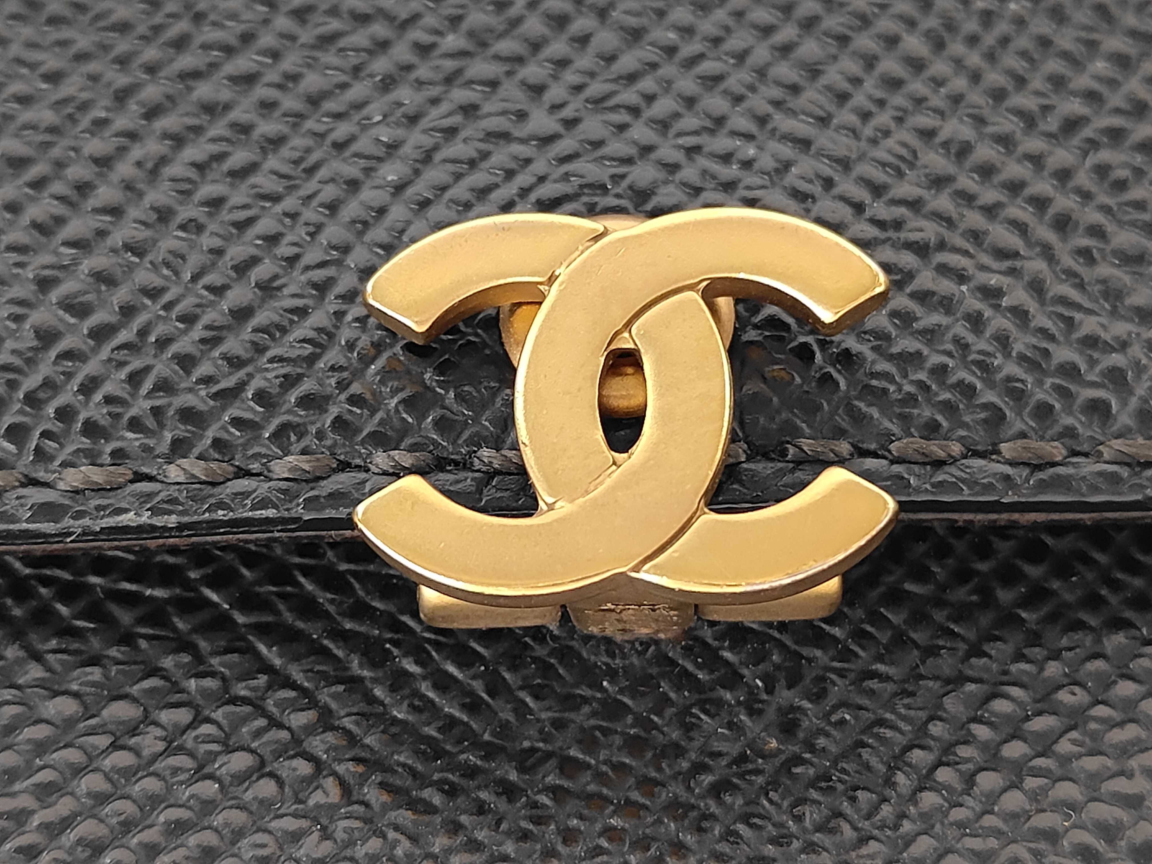 Caviar Skin Bi-fold Wallet — view 9