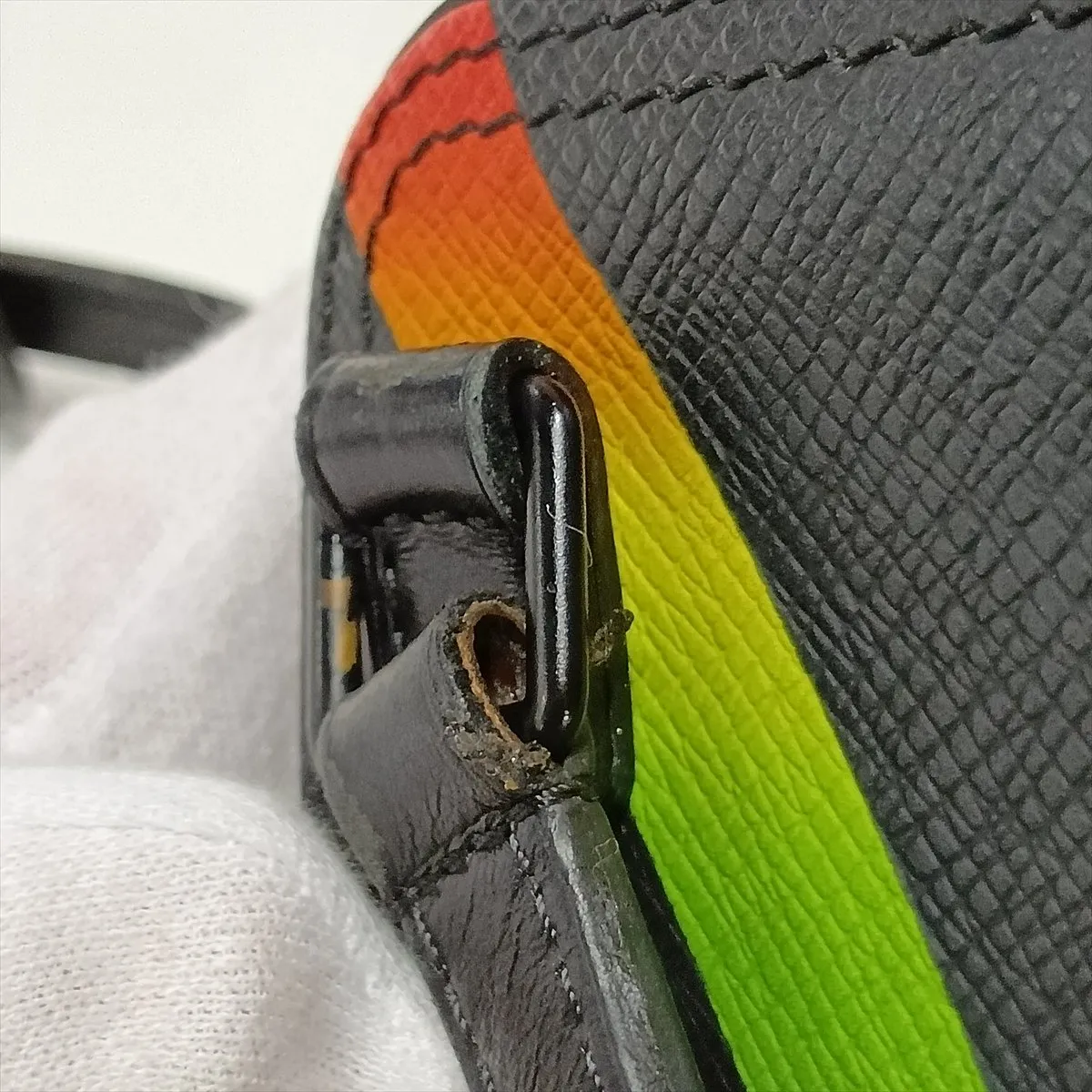 Taiga Rainbow Danube Messenger Bag M30332 CA1169 Black x Multicolor (RFID responsive) — view 11