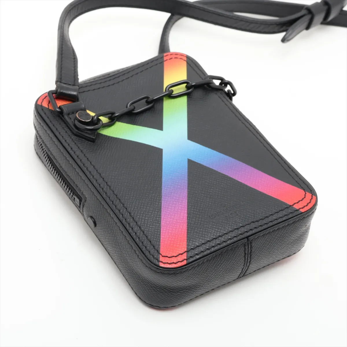 Taiga Rainbow Danube Messenger Bag M30332 CA1169 Black x Multicolor (RFID responsive) — view 4