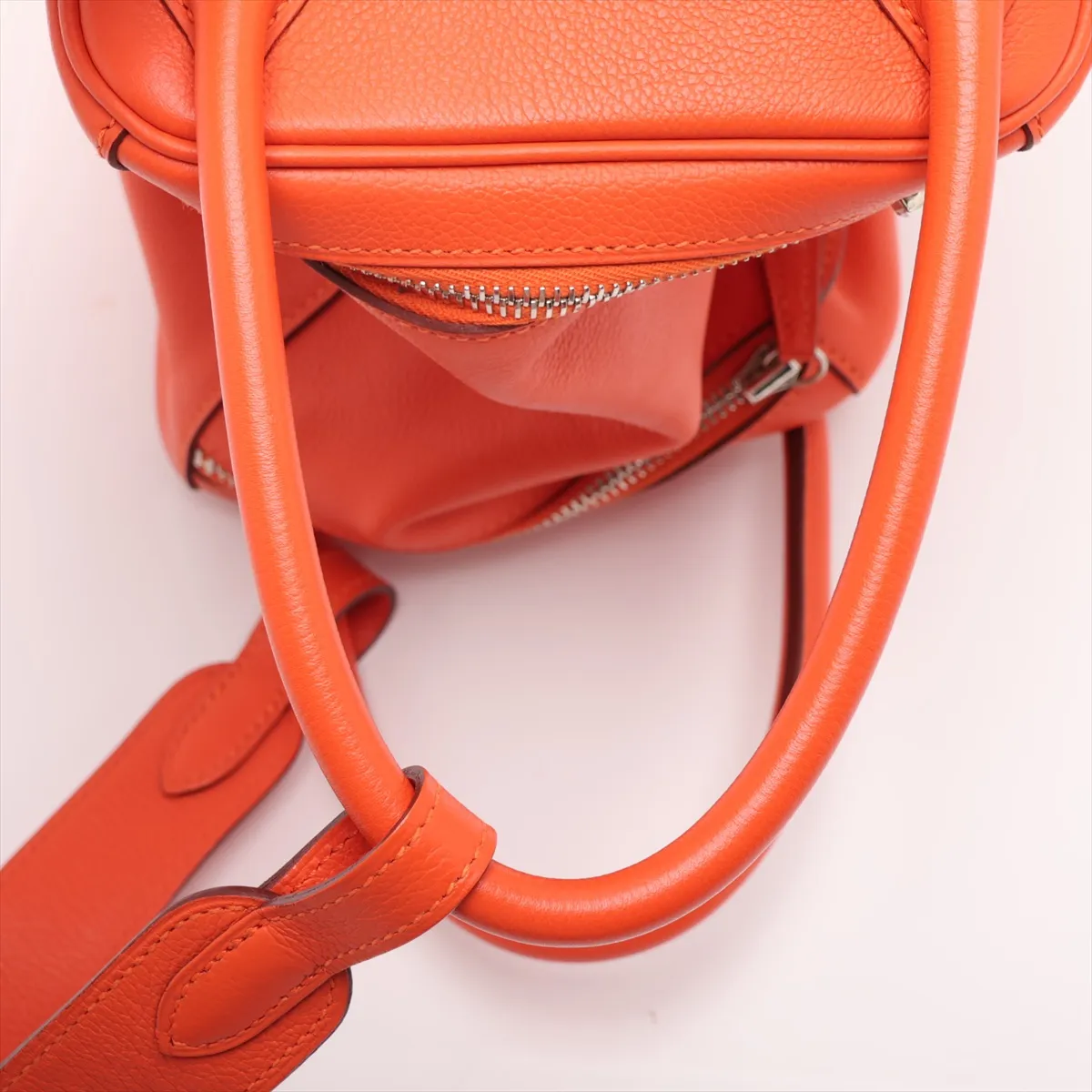 Lindy 30, Taurillon Clemence leather, orange, silver hardware Q: 2013 — view 5