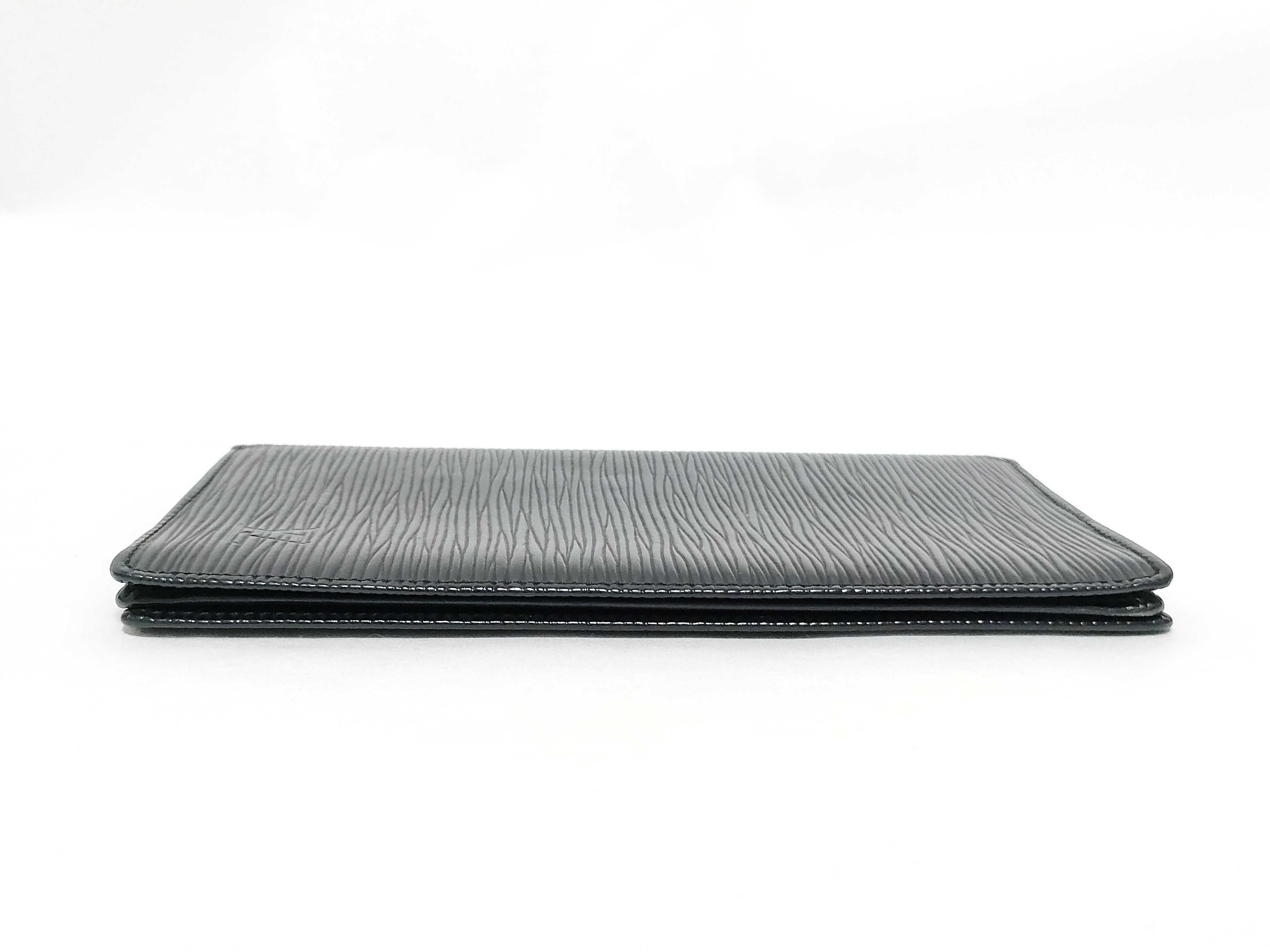 Epi Leather Long Wallet, Louis Vuitton Epi Leather Billfold — view 3