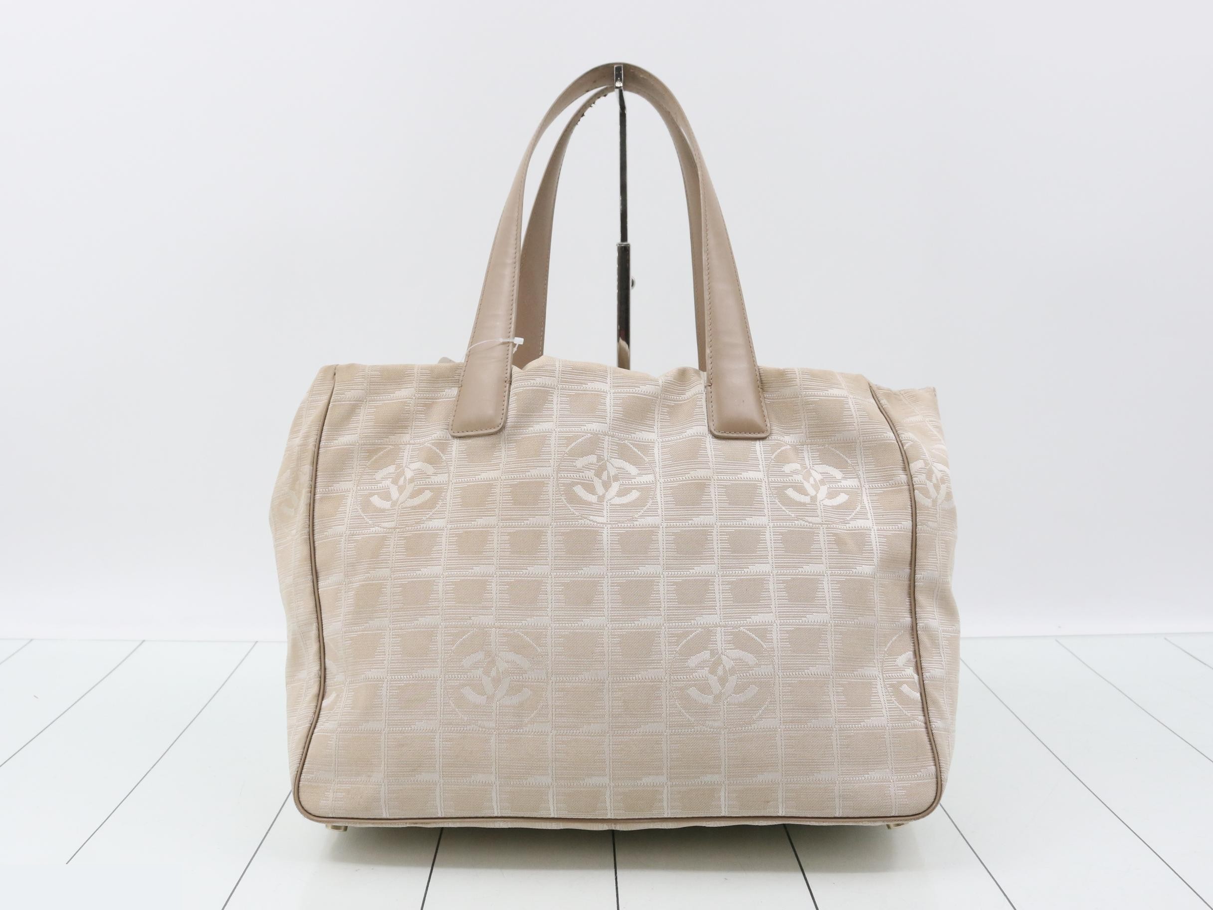 New Travel Line Tote Bag
