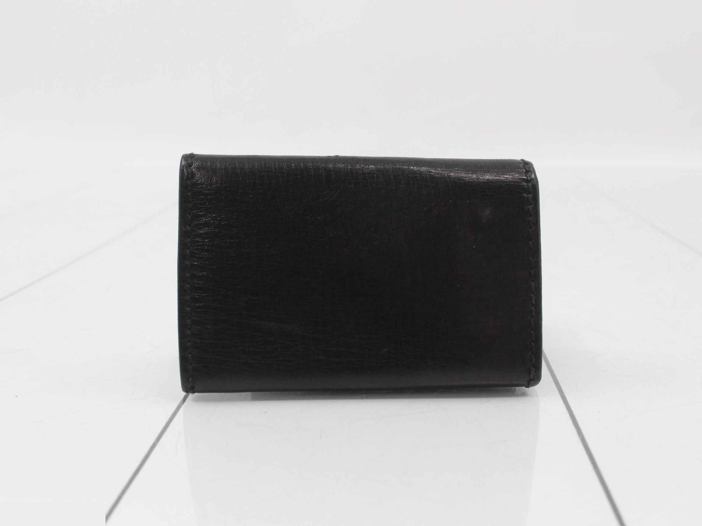 Key case — view 2