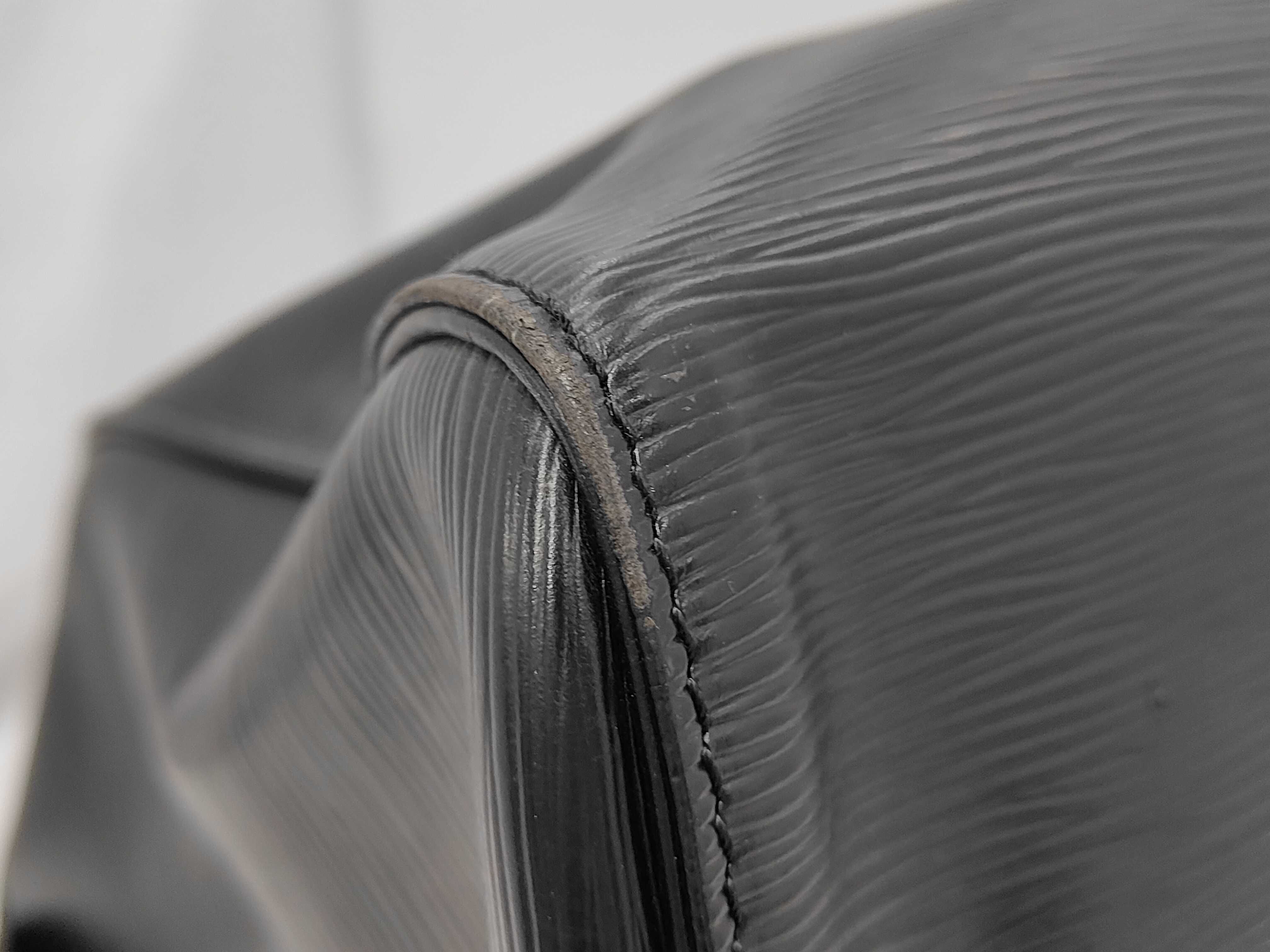 Epi Keepall 50 Noir Boston Bag — view 8