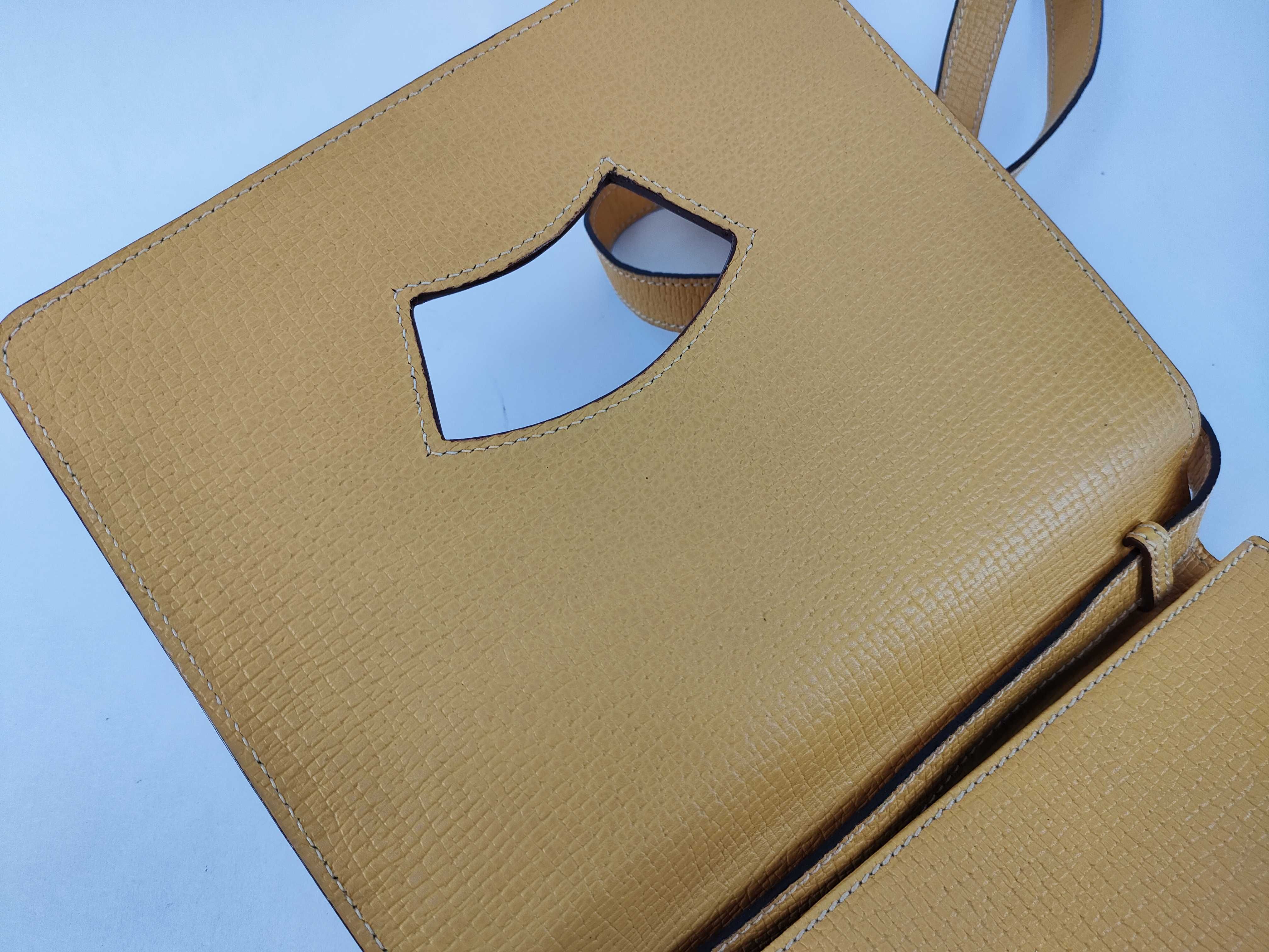 Barcelona 2-Way Handbag — view 9