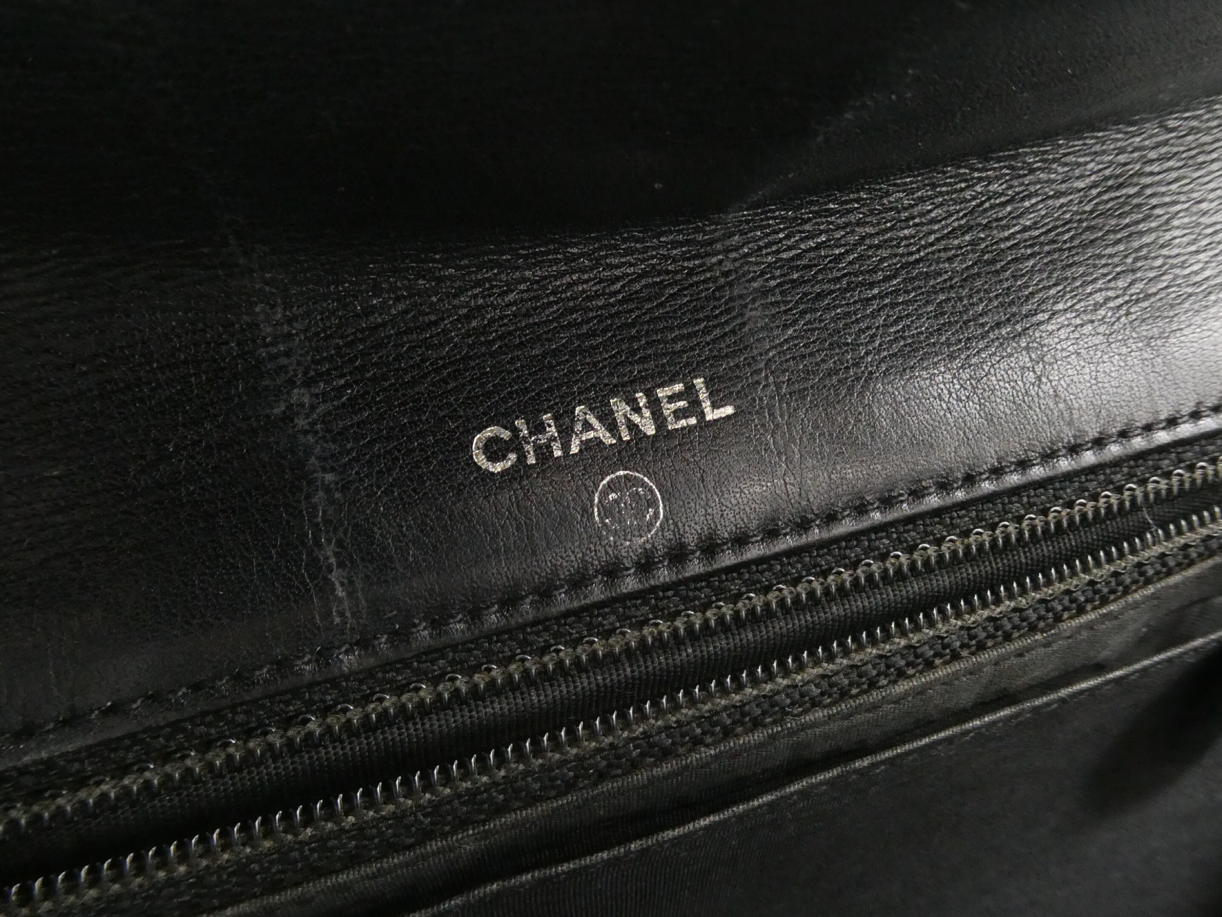 Caviar Skin Coco Mark Chain Wallet Shoulder Bag — view 9