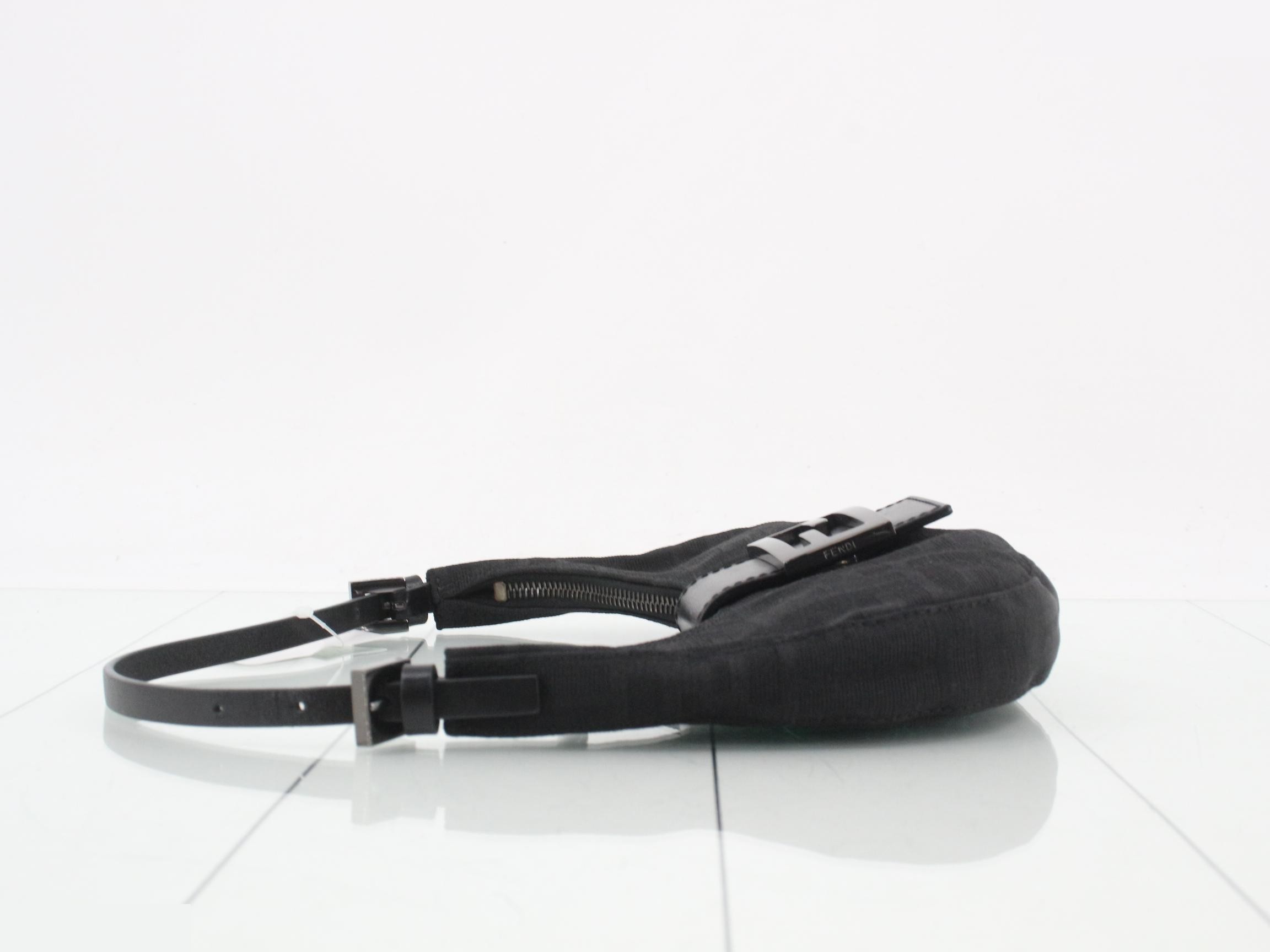 ZUCCA Mini Half Moon Mamma Bucket Shoulder Bag — view 4