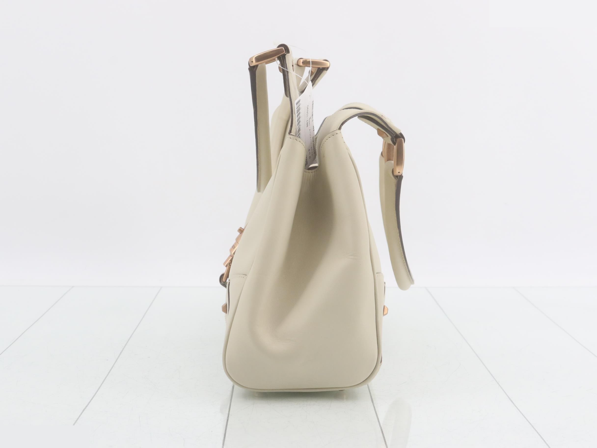 handbag — view 3
