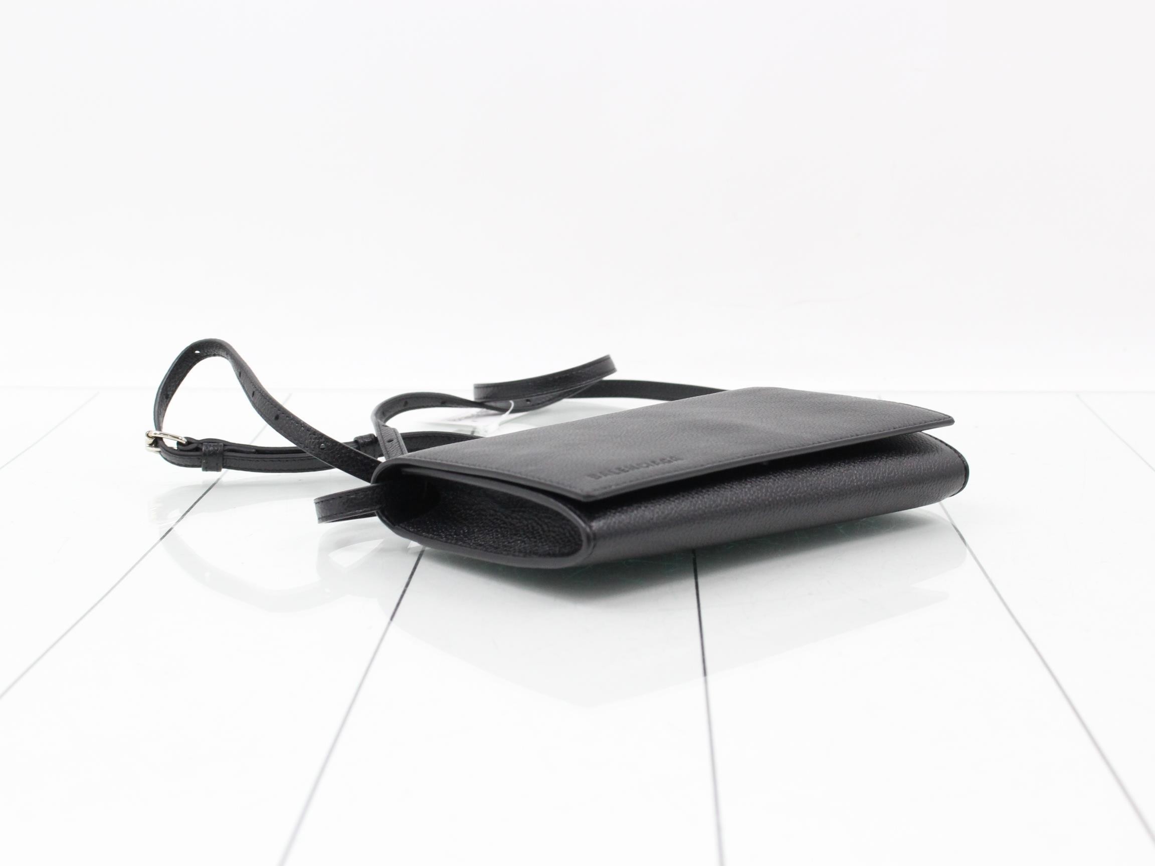 Leather logo shoulder bag — view 5