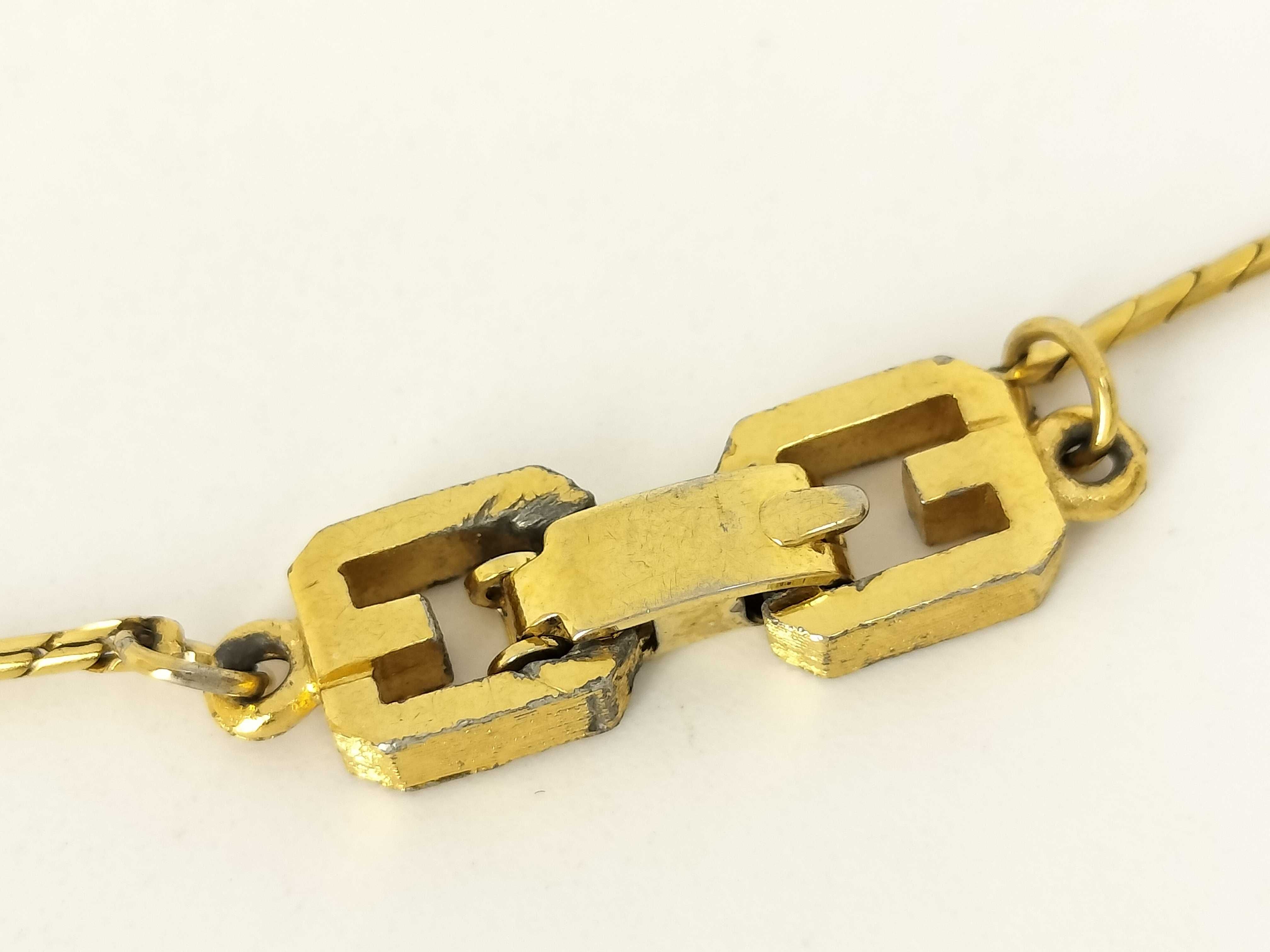 necklace, gold, G logo, rhinestone necklace — view 4