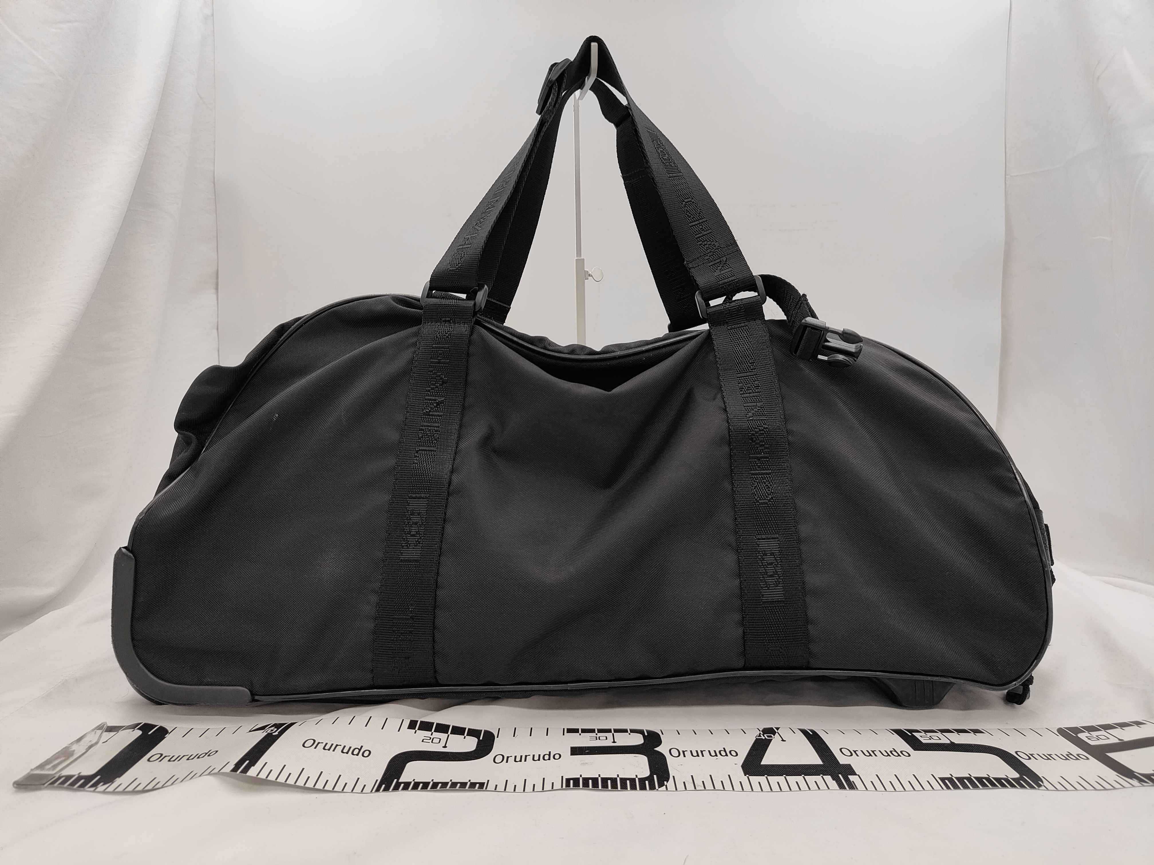 sports bag — view 2