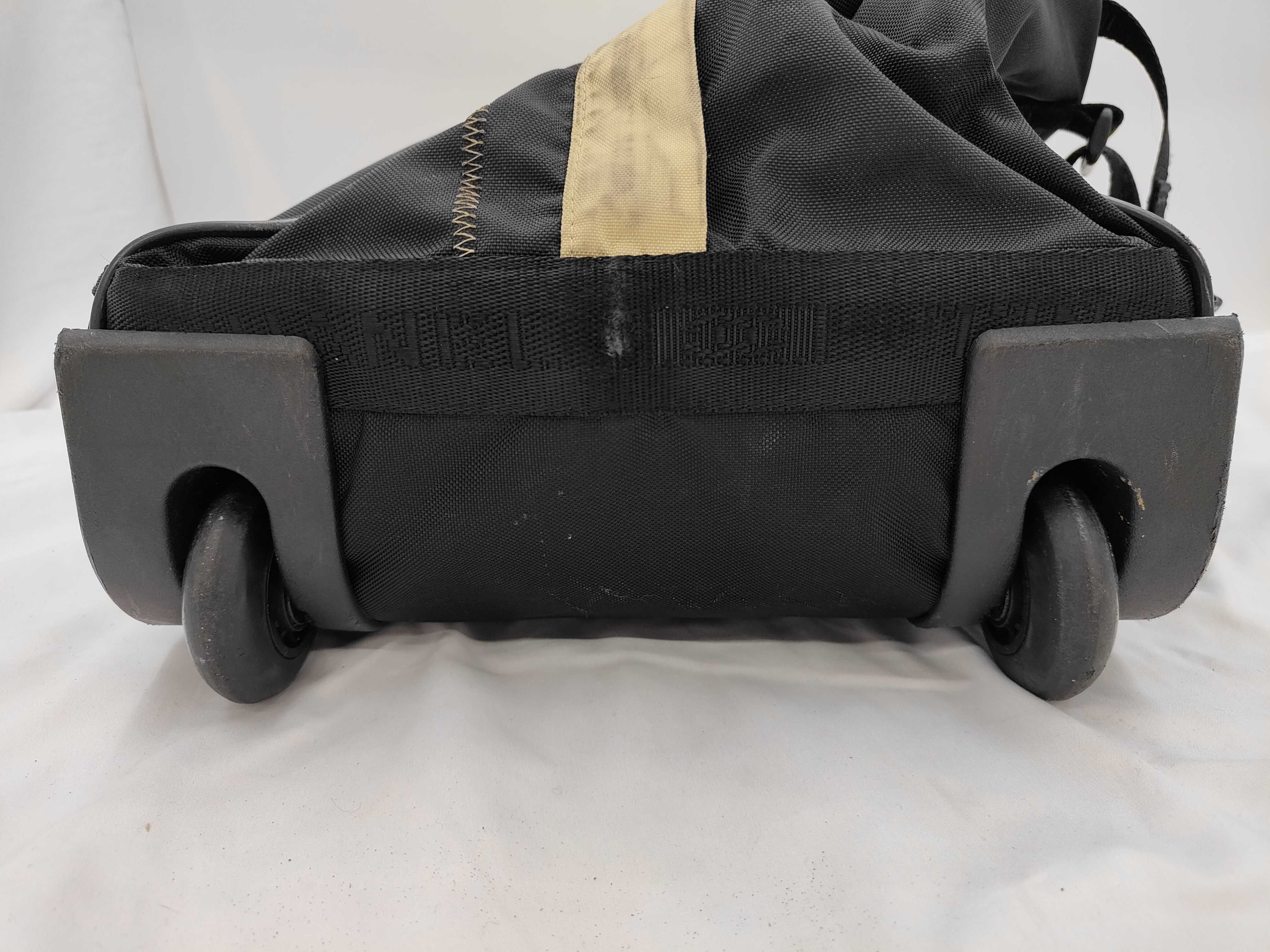 sports bag — view 9