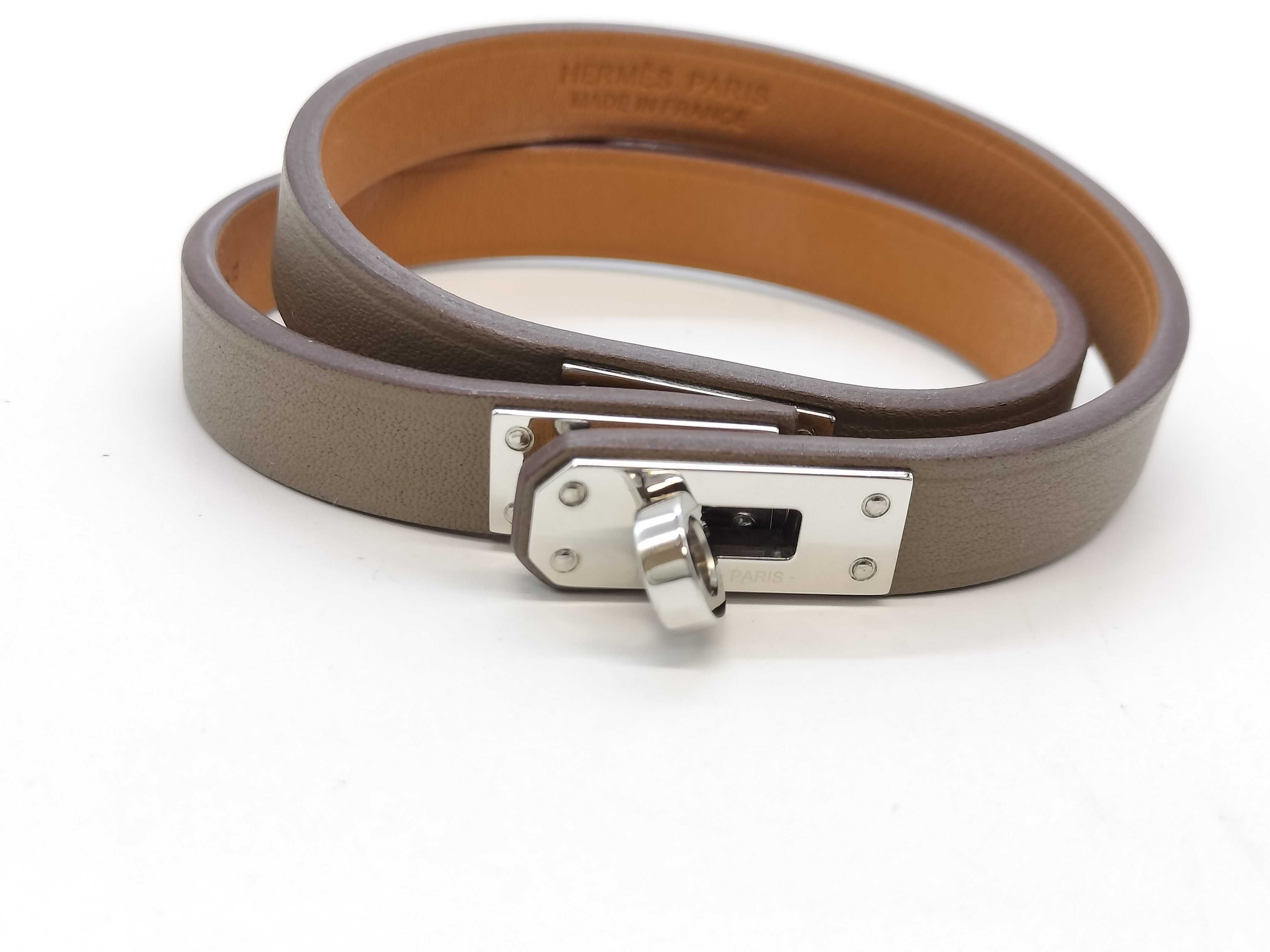 Double Tour T2 W-stamped accessory bracelet for women. — view 2