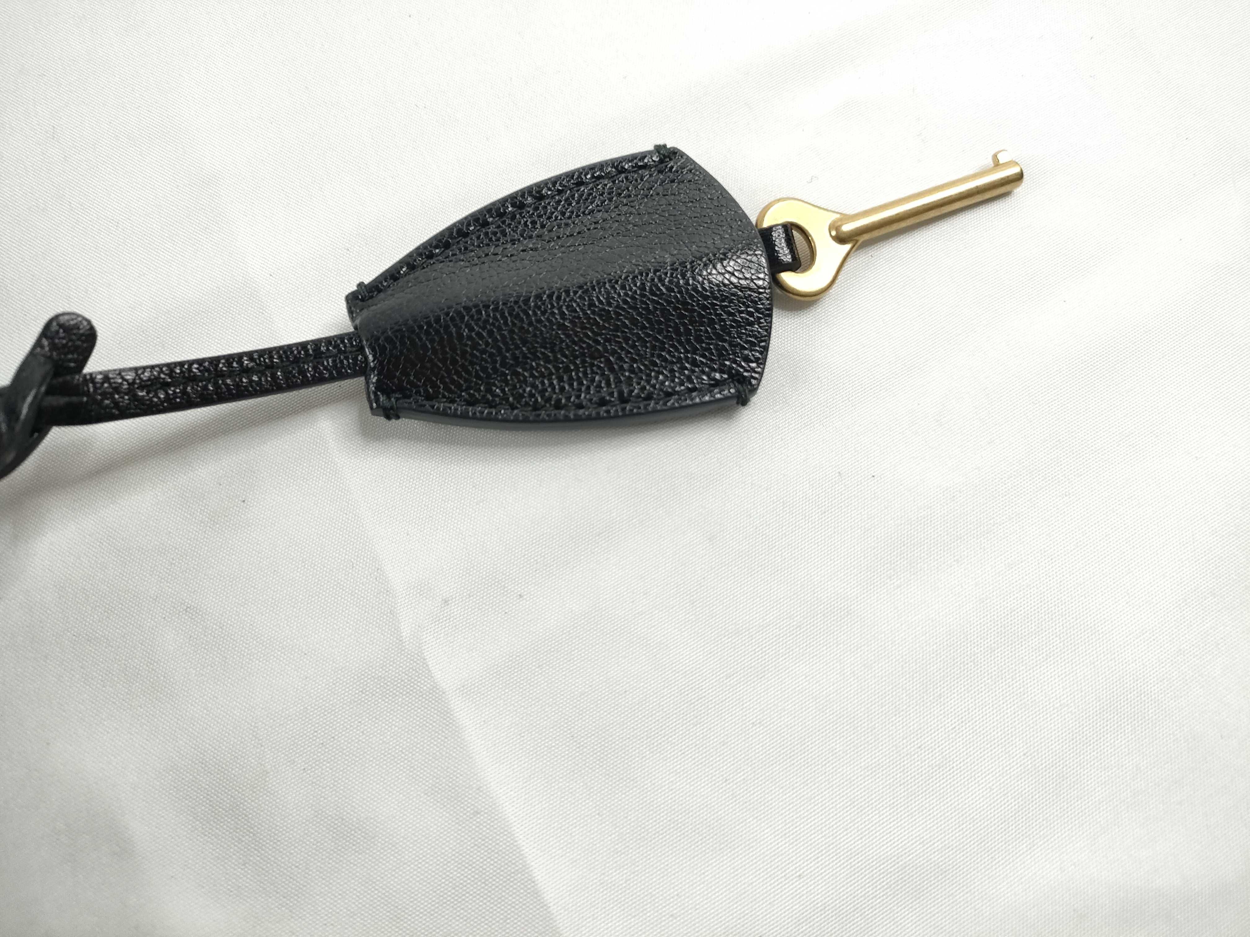 Cannage Shoulder Bag, Leather, 09-BO-0128, Black, with Key/Clochette, B, Black Shoulder Bag — view 6