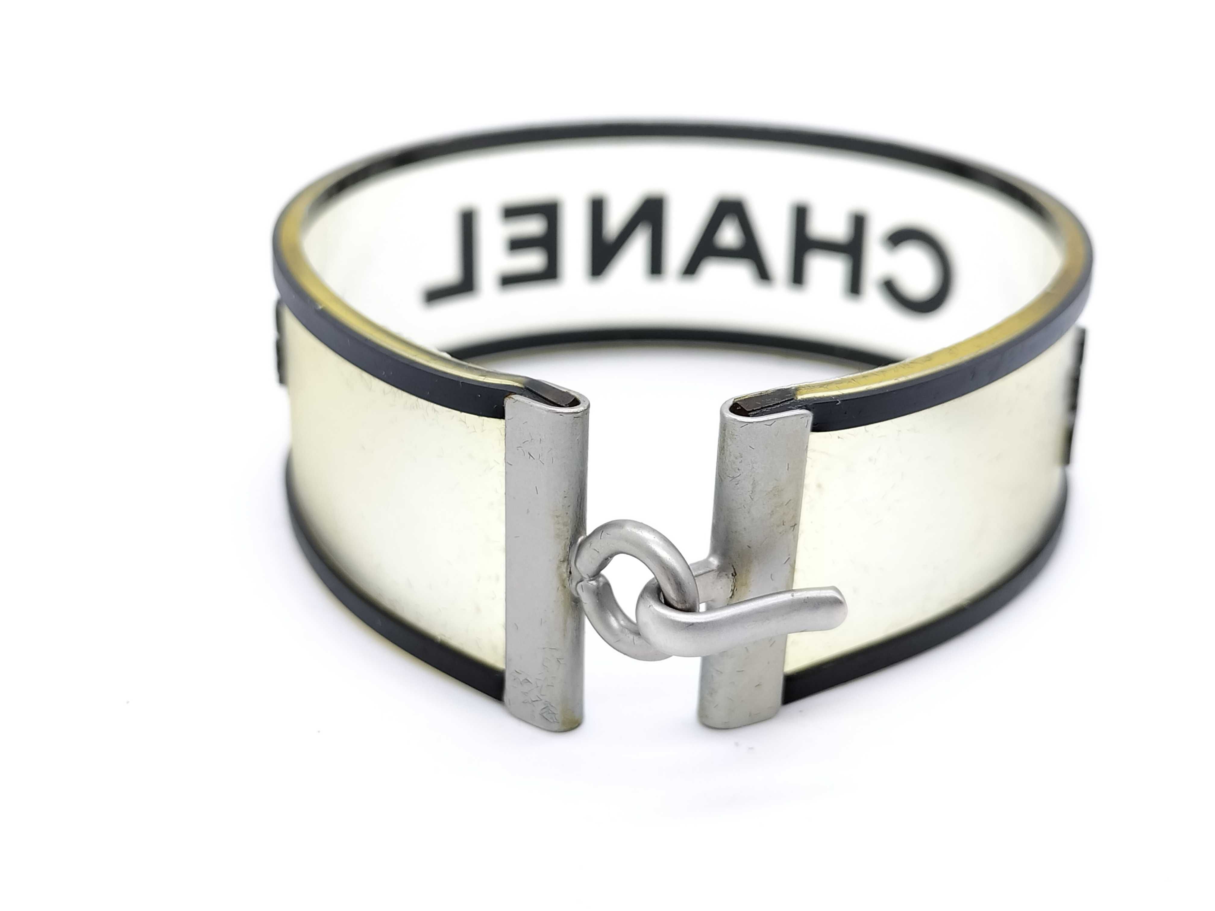 01P Rubber Bracelet Bracelet/Bangle — view 2
